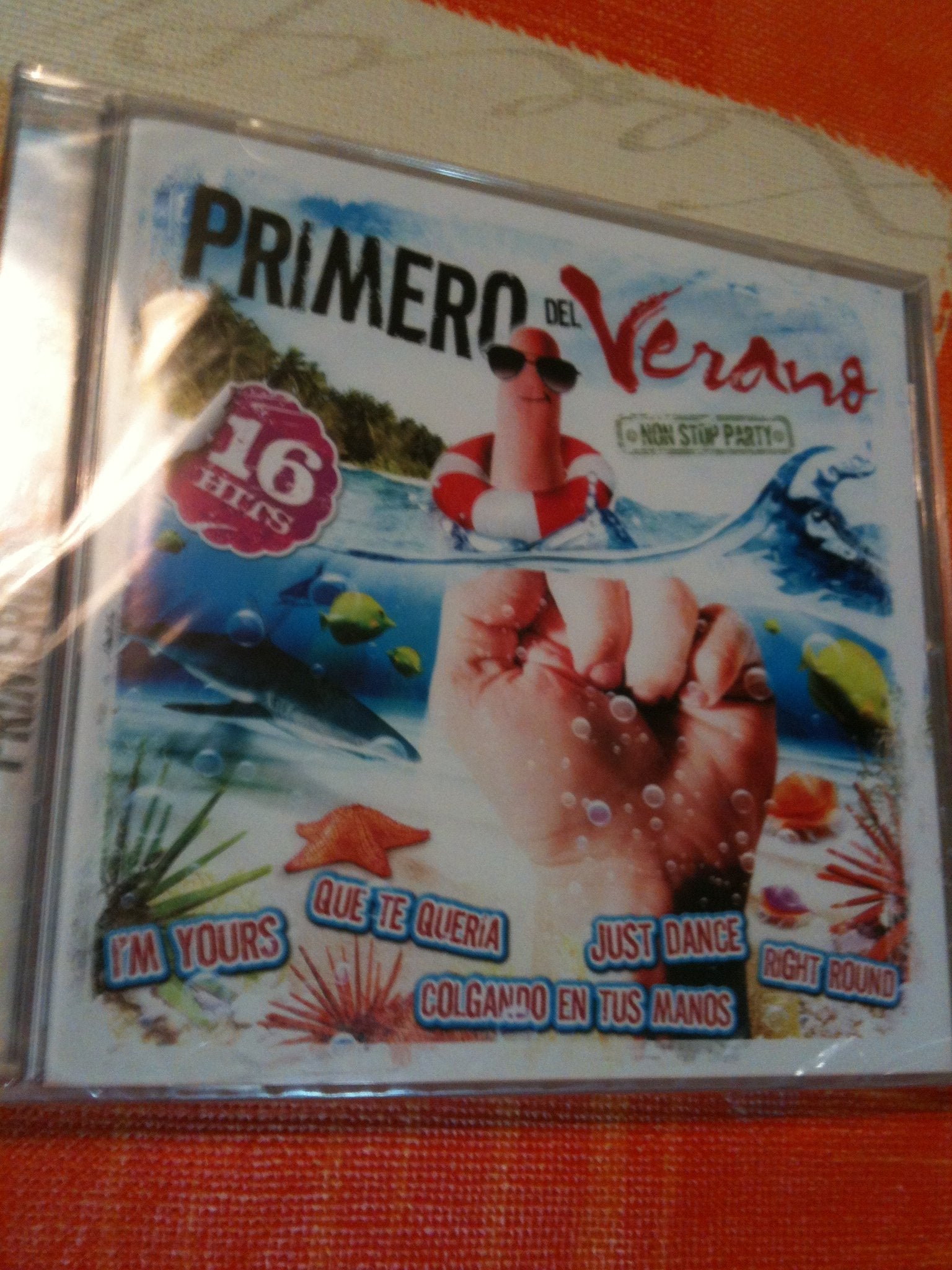 PRIMERO DEL VERANO-16 SUPER ÉXITOS-NON STOP PARTY Music
