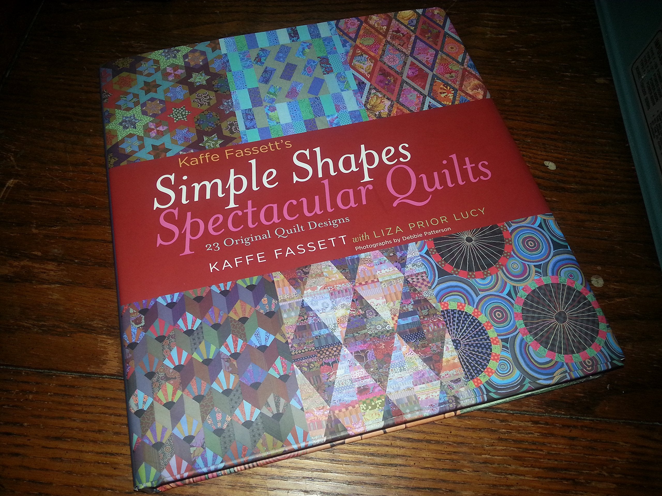 Kaffe Fassett's Simple Shapes Spectacular Quilts: 23 Original Quilt Designs Hobbies & Crafts