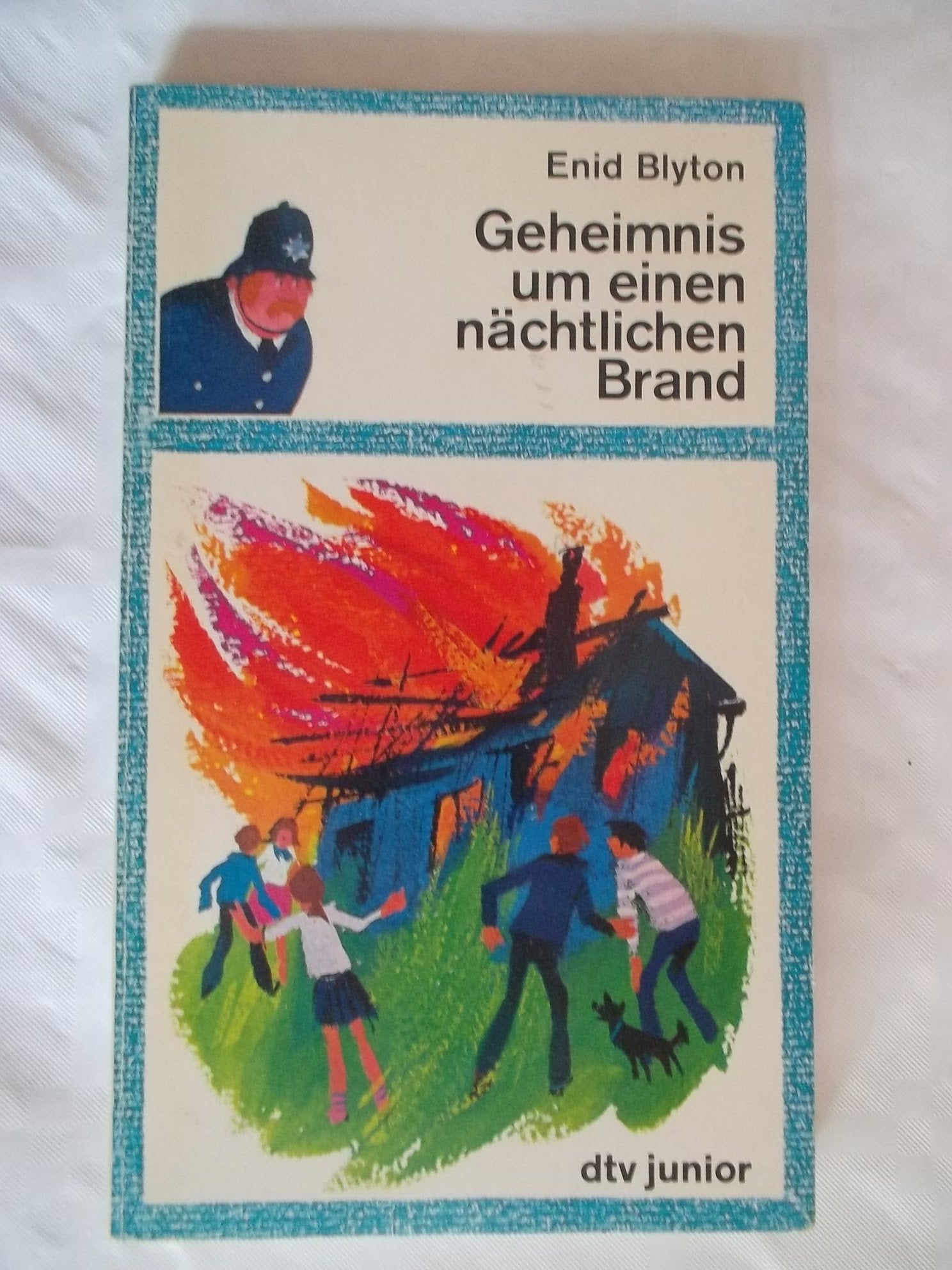 Enid Blyton: Geheimnis um einen nächtlichen Brand Novels & Short Stories