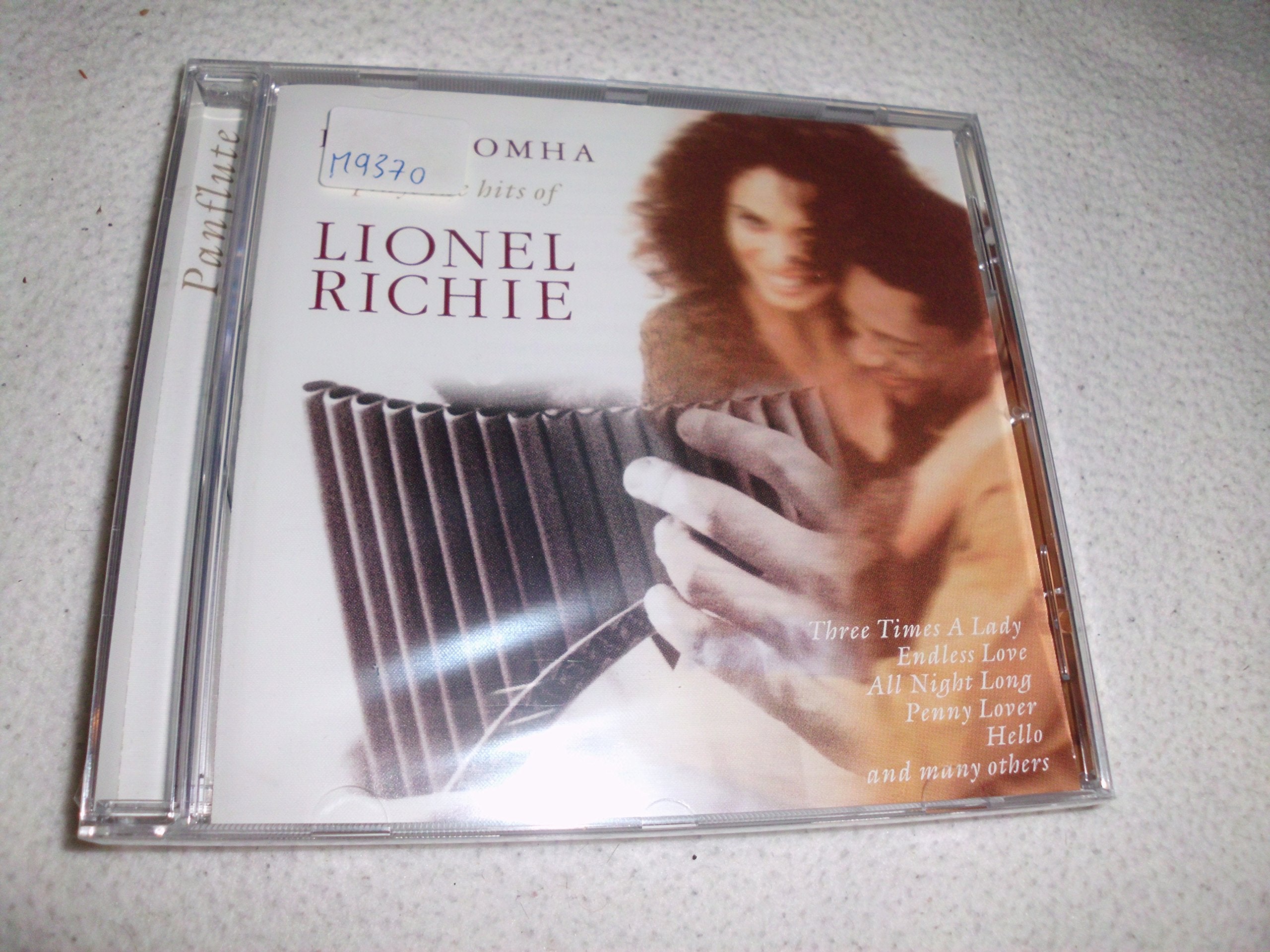 Plays the Hits of Lionel Richi Pop