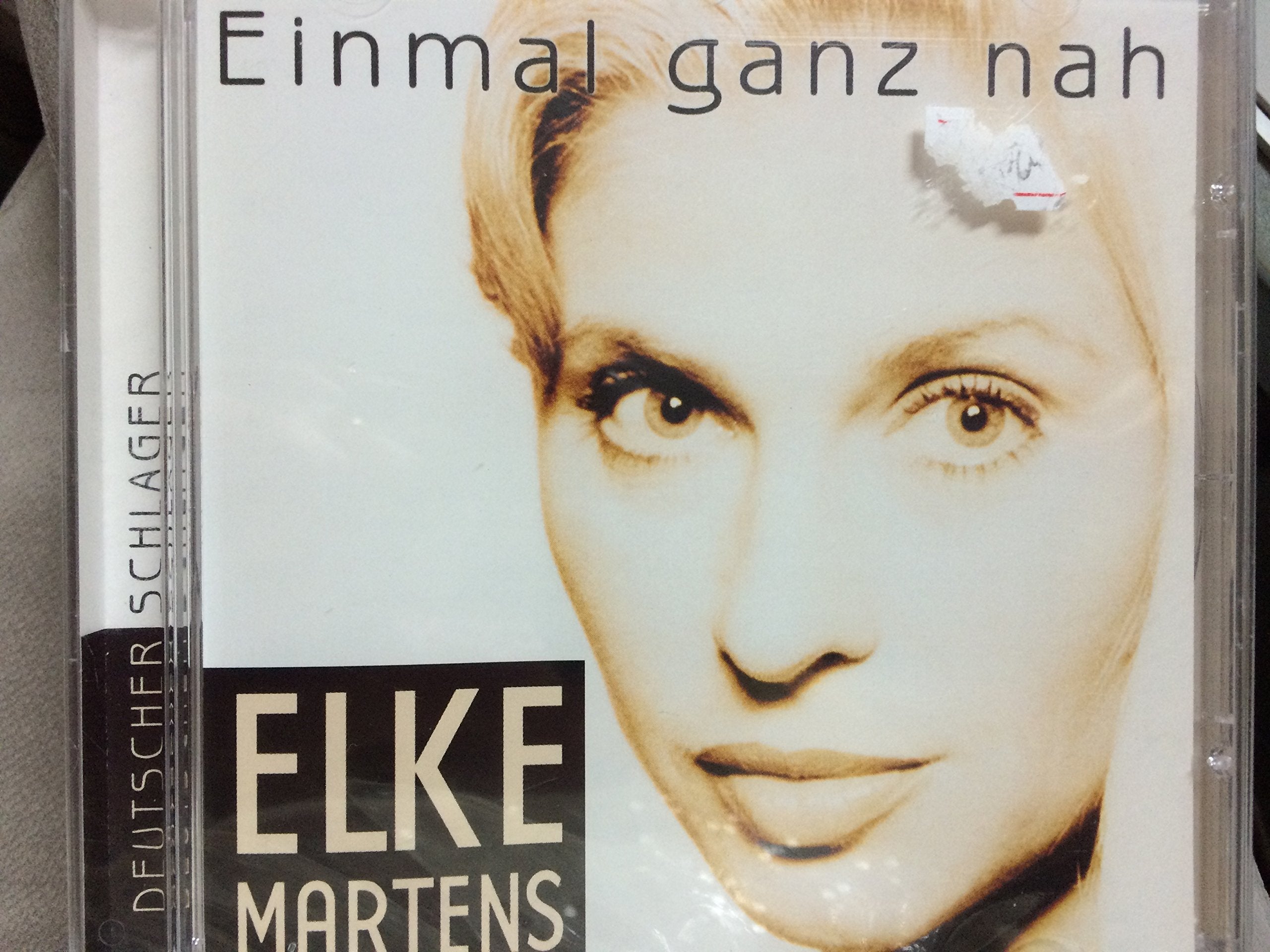 ELKE MARTENS EINMAL GANZ NAH Music