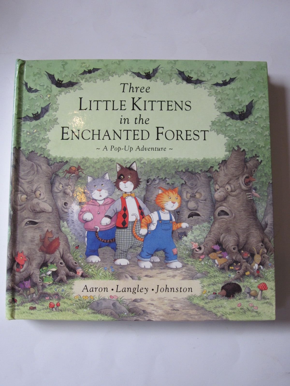 Three Little Kittens in the Enchanted Forest: A Pop-up Adventure Novels & Short Stories
