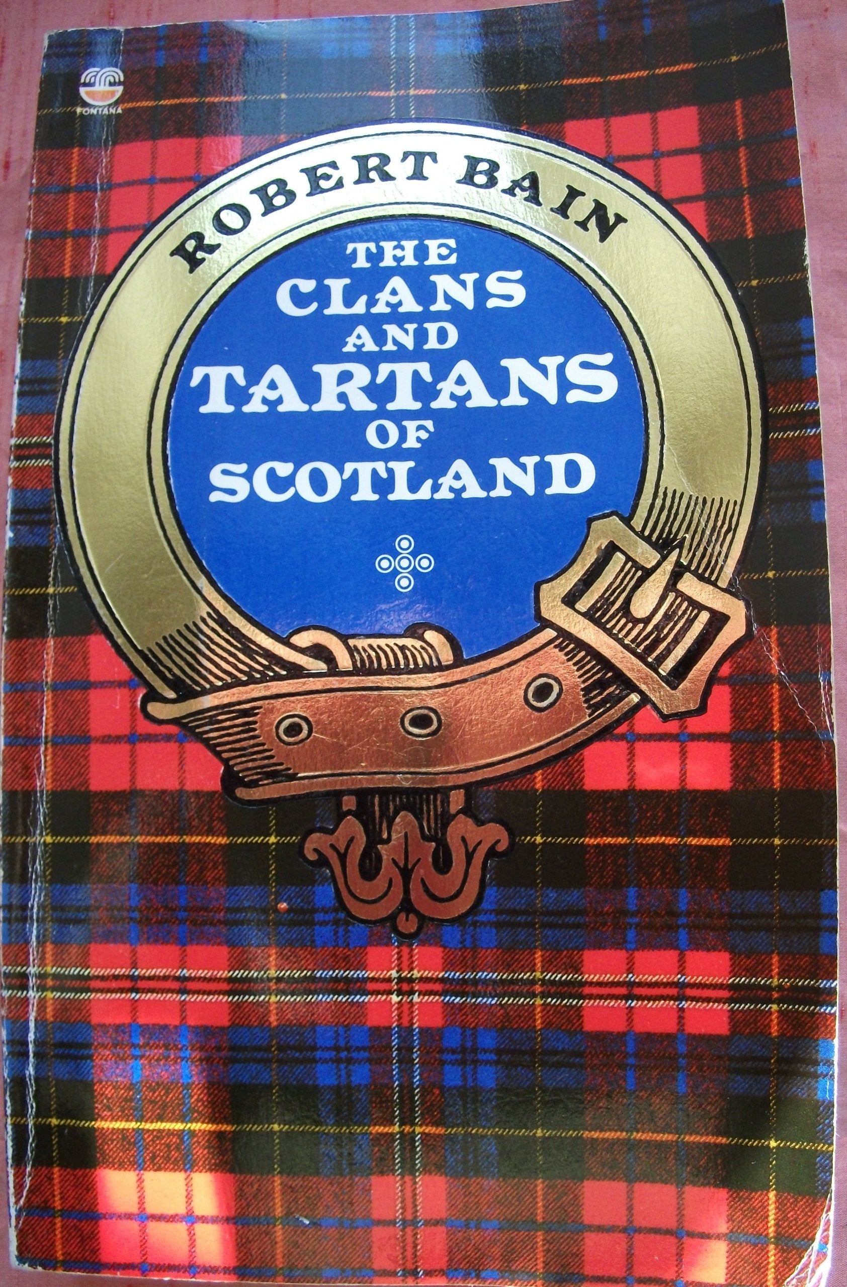 The Clans and Tartans of Scotland Reference Books