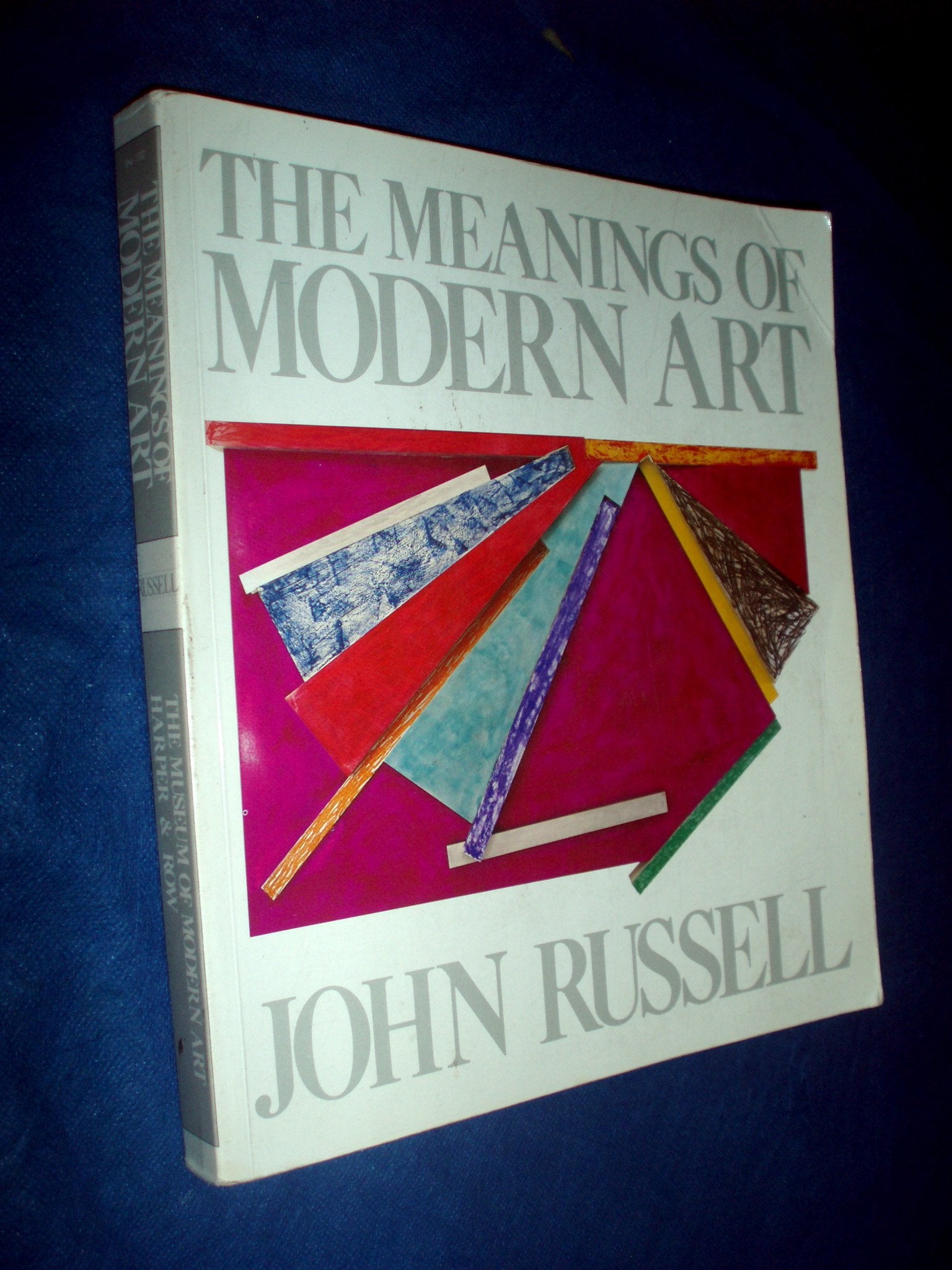The meanings of Modern Art Books