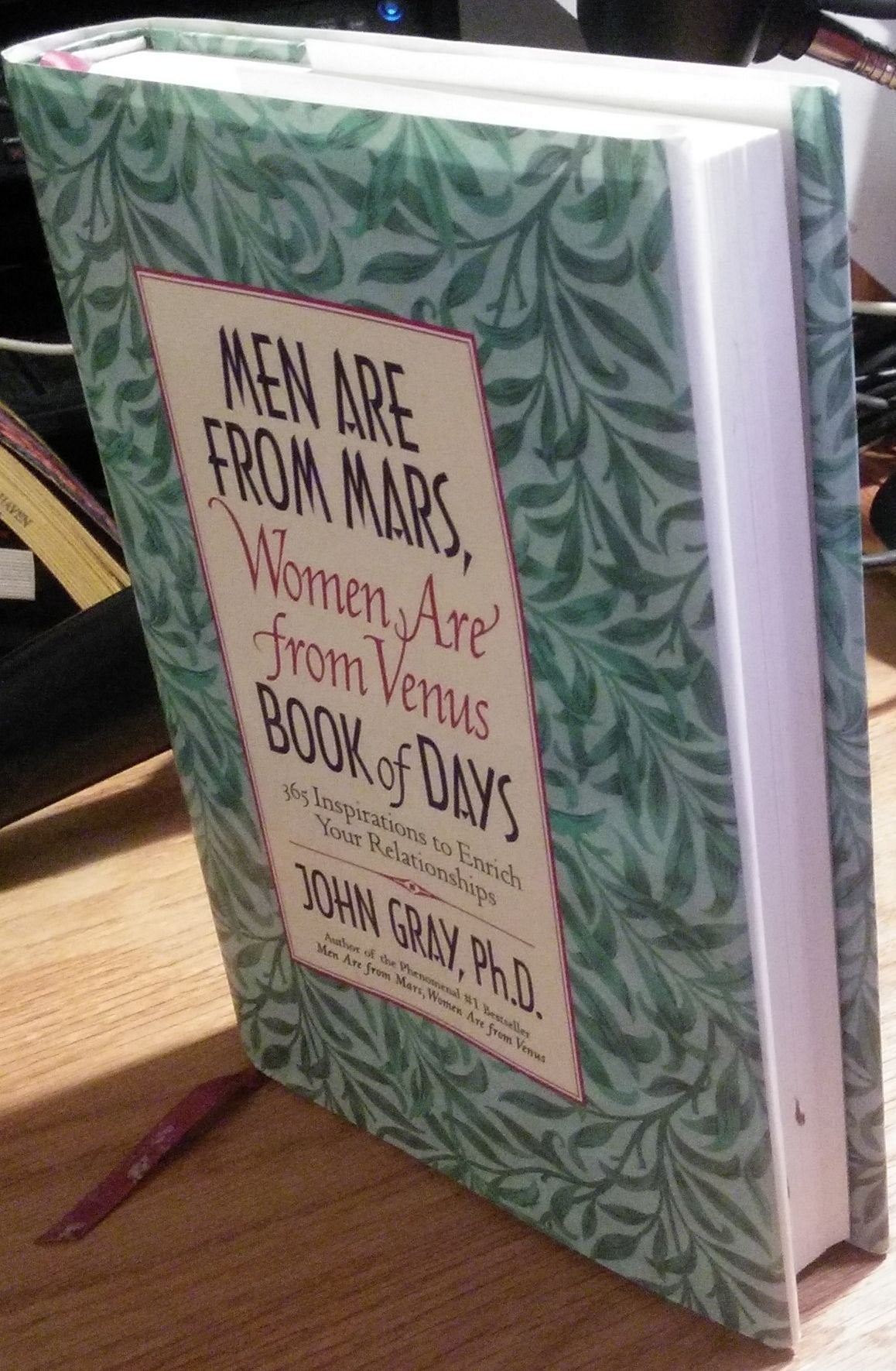 Mars and Venus Book of Days: 365 Inspriations to Enrich Your Relationships (Men are from Mars, Women are from Venus) Social Sciences