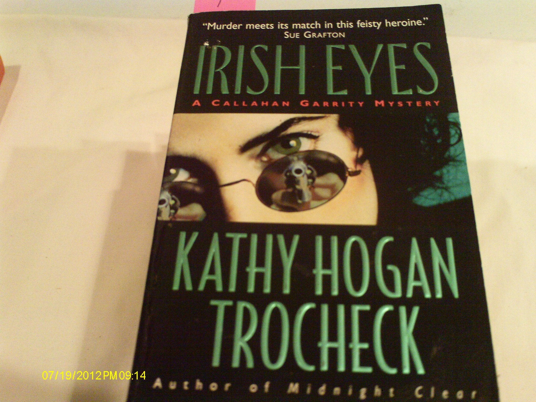 Irish Eyes: A Callahan Garrity Mystery Humour & Satire
