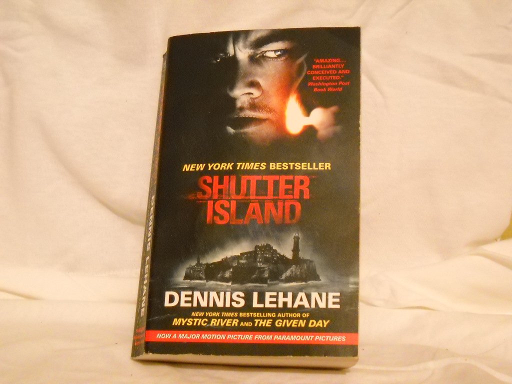 Shutter Island: A Novel Horror & Mystery