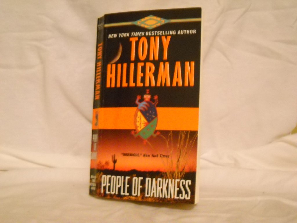 People of Darkness: A Leaphorn and Chee Novel (A Leaphorn and Chee Novel, 4) Action & Adventure
