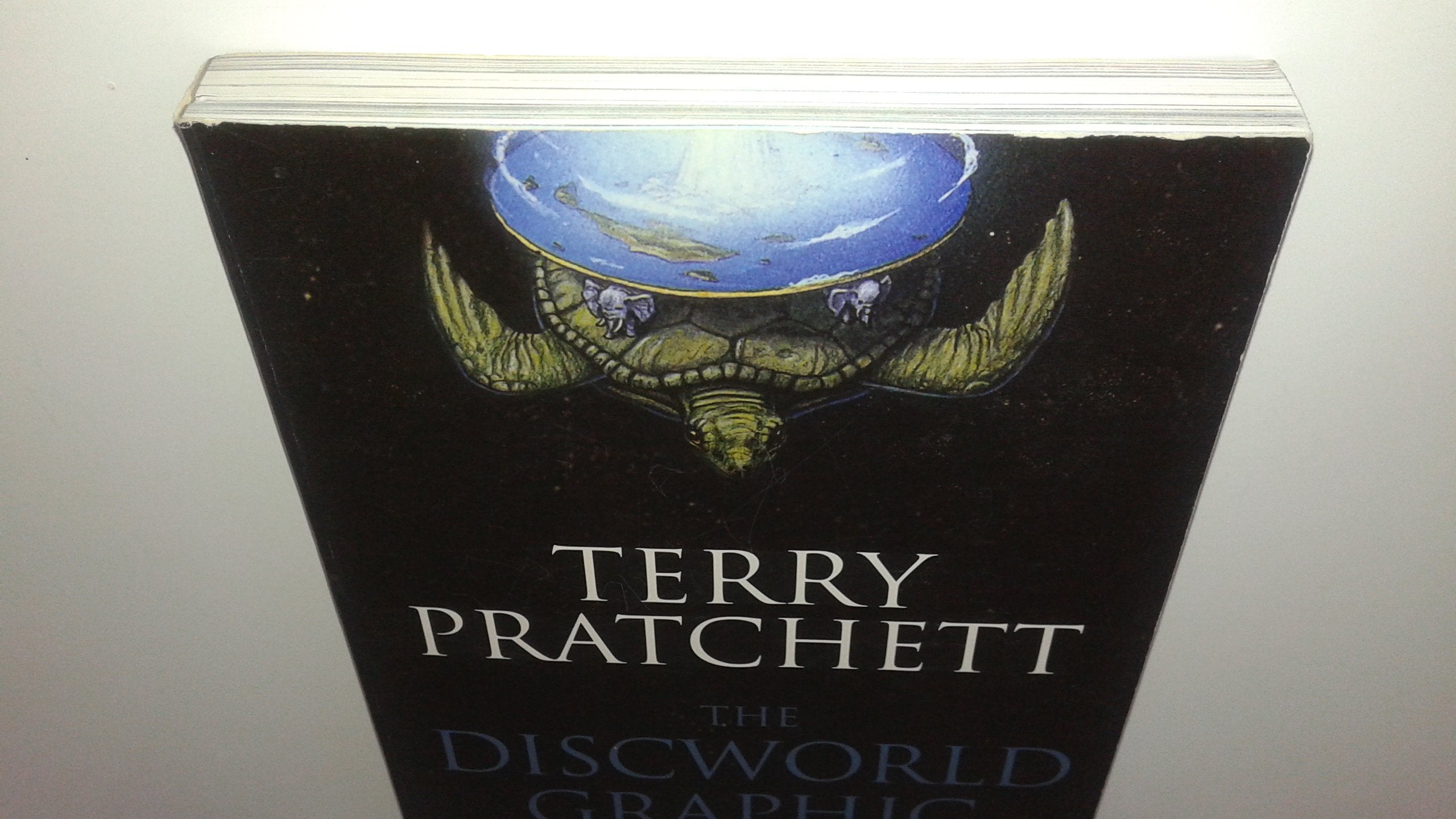 The Discworld Graphic Novels: The Colour of Magic and The Light Fantastic Manga