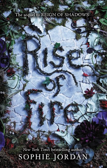 Rise of Fire (Reign of Shadows, 2, Band 2) Fiction
