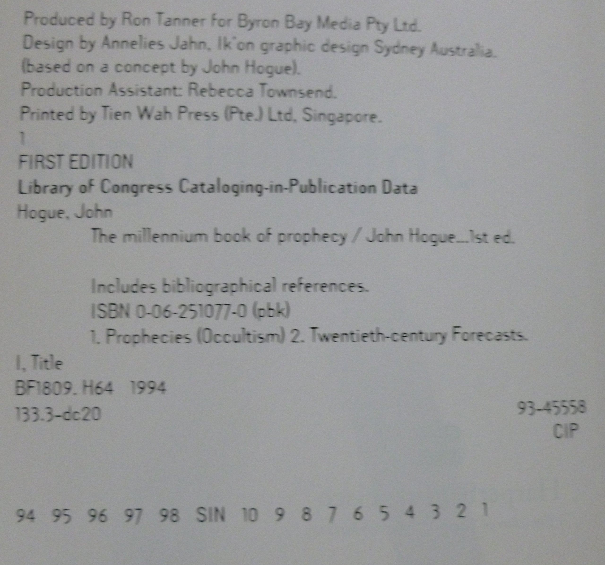 The Millennium Book of Prophecy: 777 Visions and Predictions from Nostradamus, Edgar Cayce, Gurdjieff, Tamo-san, Madame Blavatsky, the Old and New Testament Prophets and 89 Others Religion & Esotericism