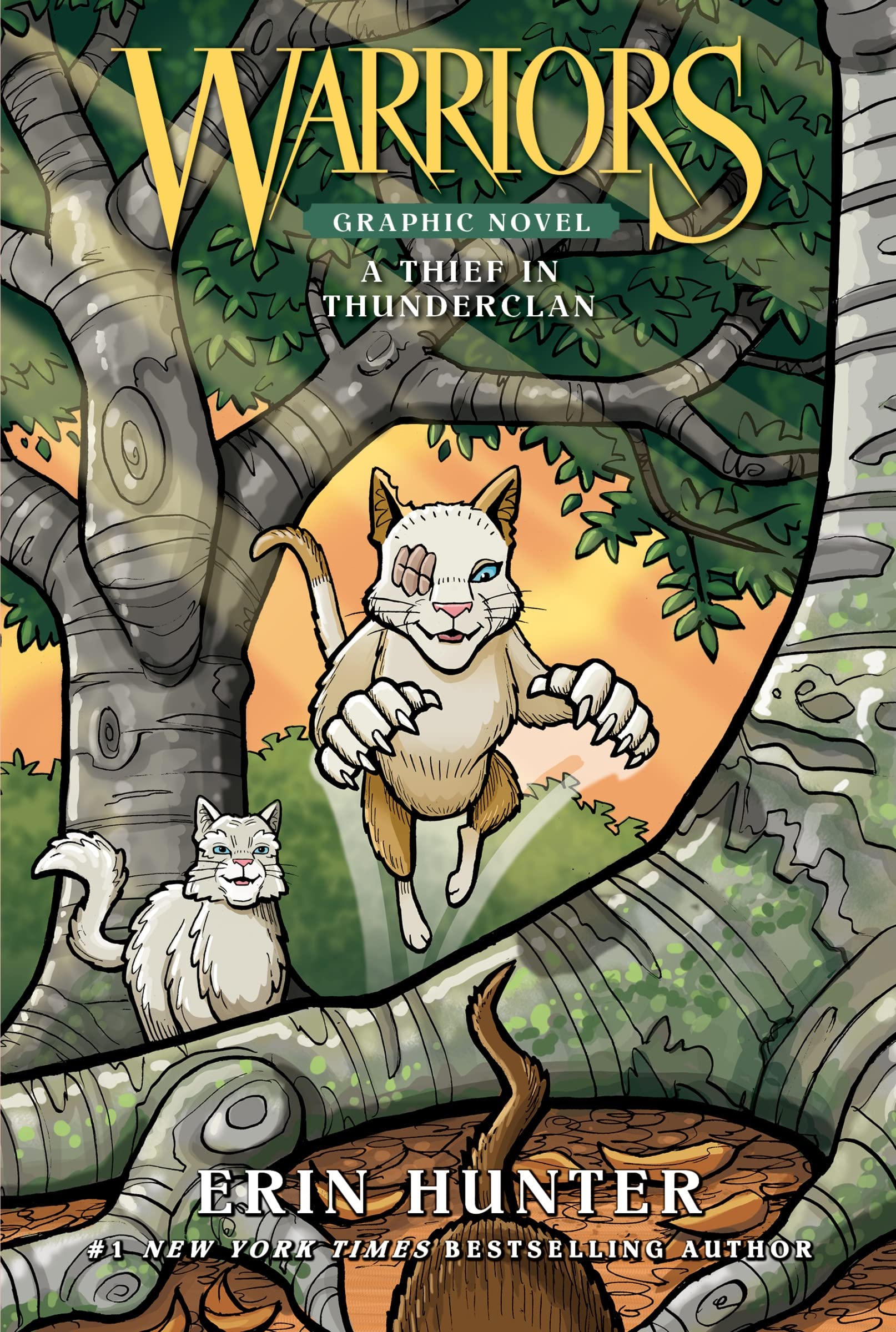 Warriors: A Thief in ThunderClan (Full-Color Adventure) (Warriors, 4, Band 4) Manga