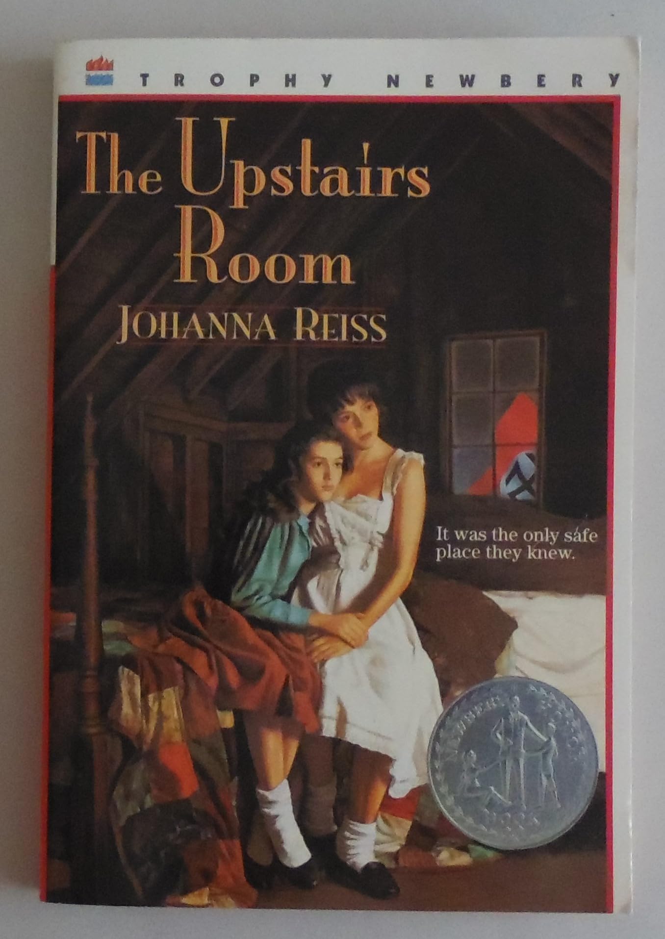 The Upstairs Room: Ausgezeichnet mit dem Jugendbuchpreis Buxtehuder Bulle 1975. Nominiert für die Newbery Medal und für den Deutschen ... Award Honor Book, ALA Notable Children's Book Politics & History