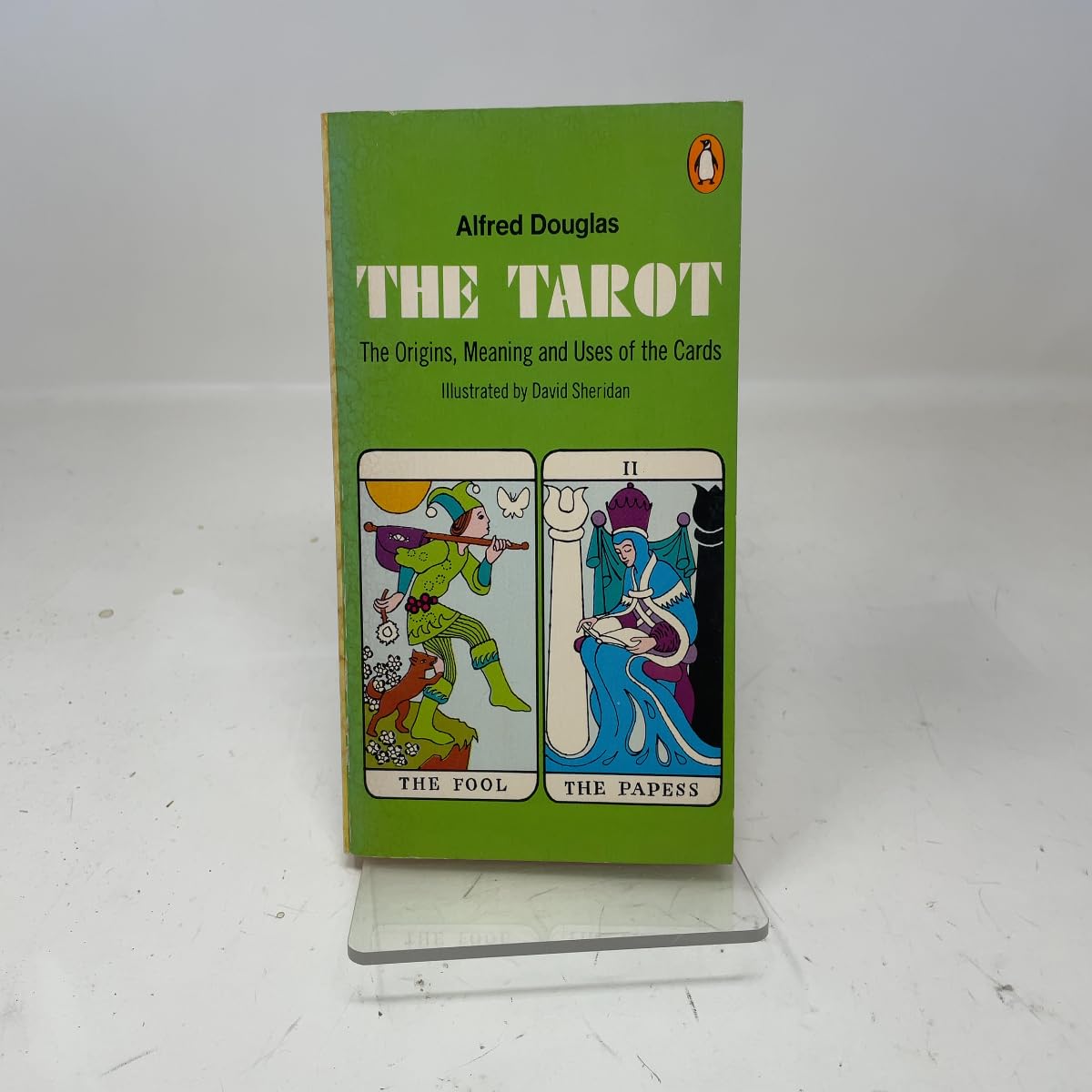 The Tarot: The Origins, Meaning and Uses of the Cards Religion & Esotericism