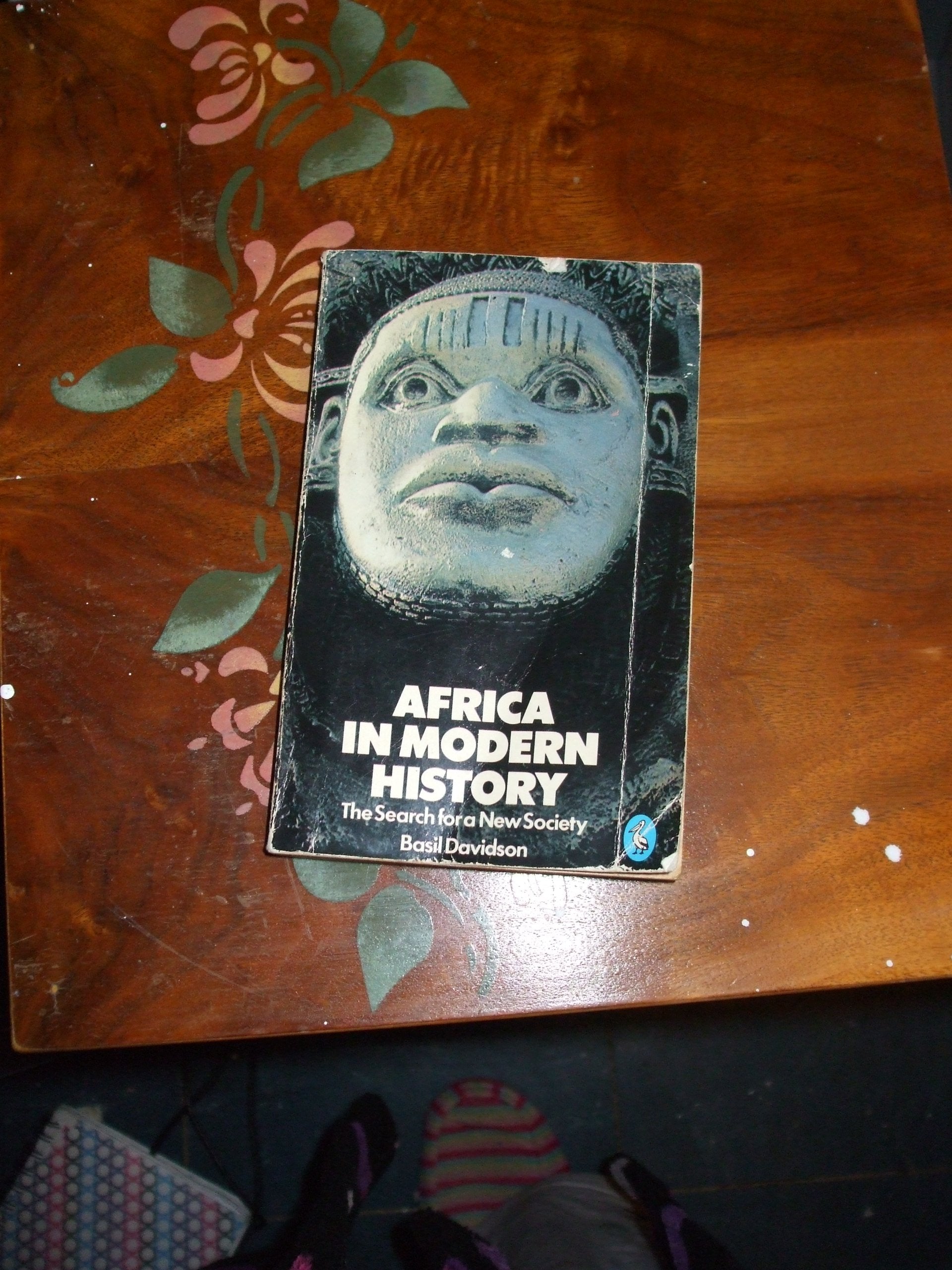 Africa in Modern History: The Search For a New Society Books