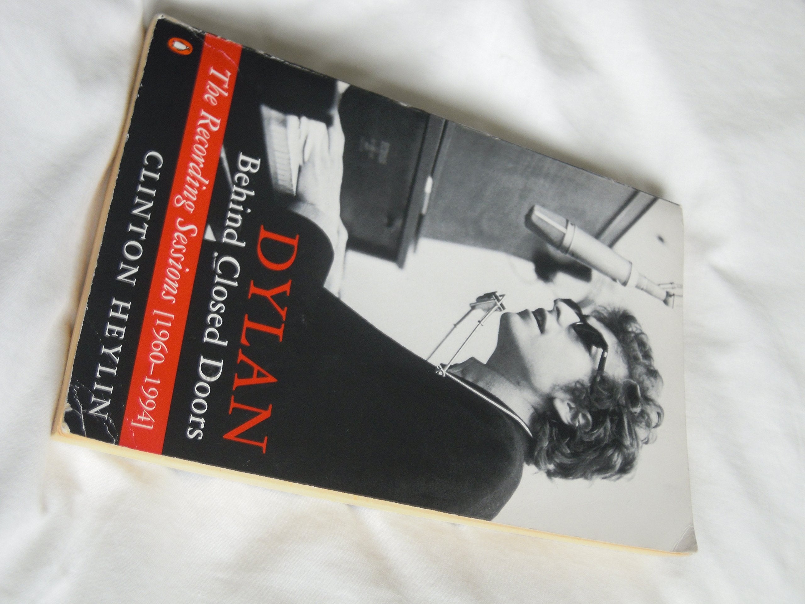 Dylan: Behind Closed Doors - the Recording Sessions (1960-1994): Behind Closed Doors - The Recording Sessions, 1960-94 Arts & Music