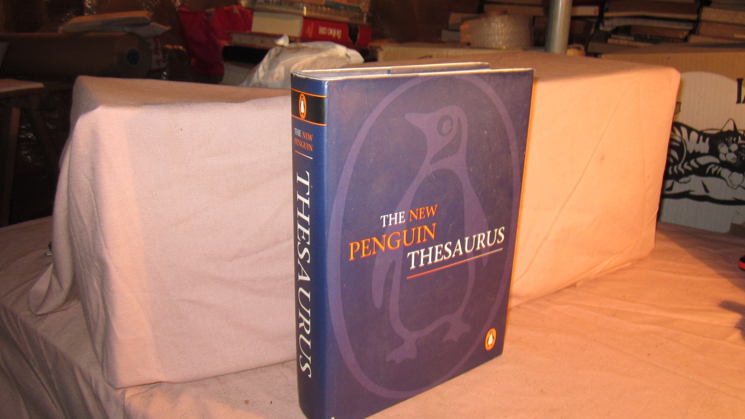The New Penguin Thesaurus (Penguin Reference Books S.) Reference Books