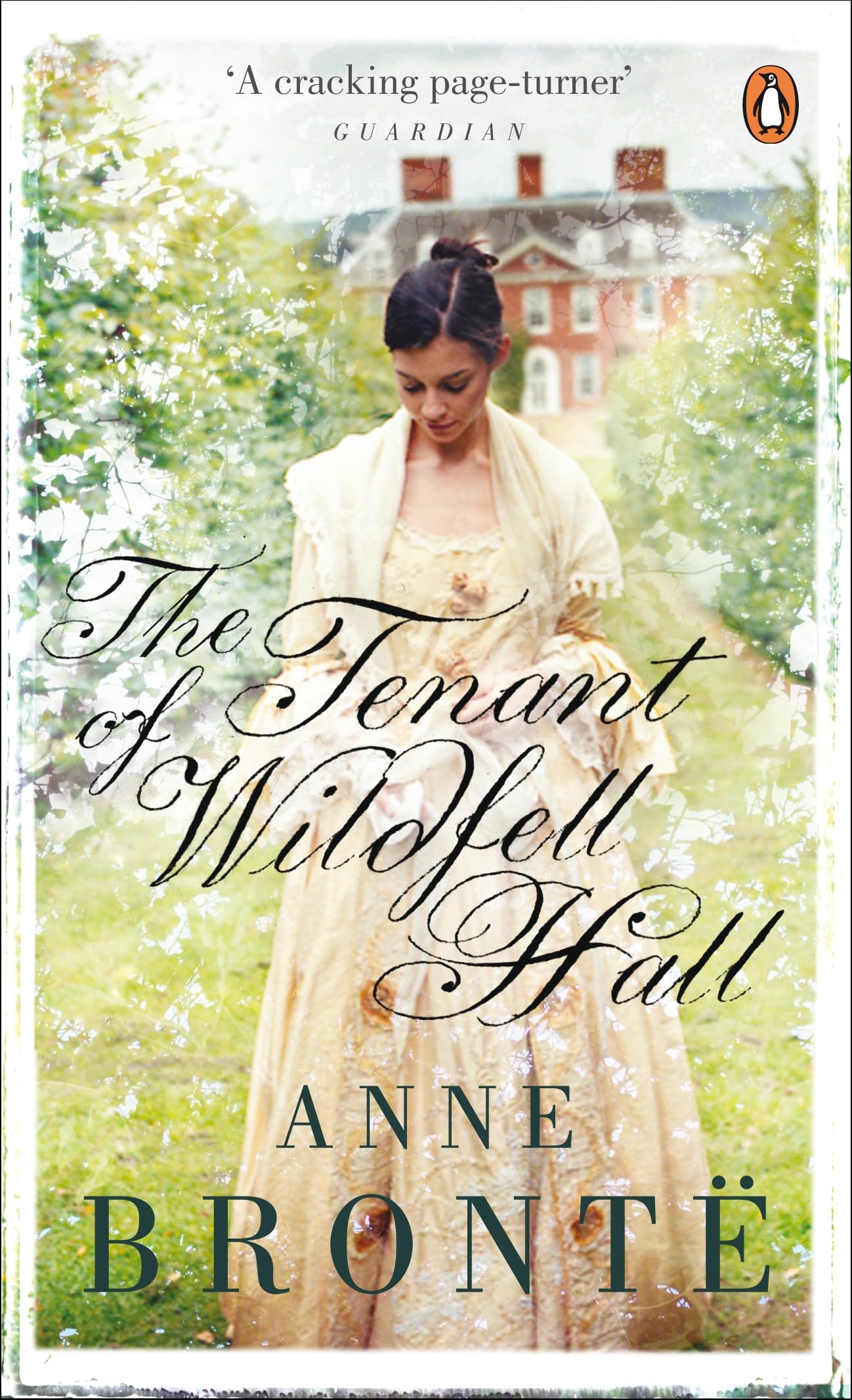 The Tenant of Wildfell Hall (Penguin Classics) Classics