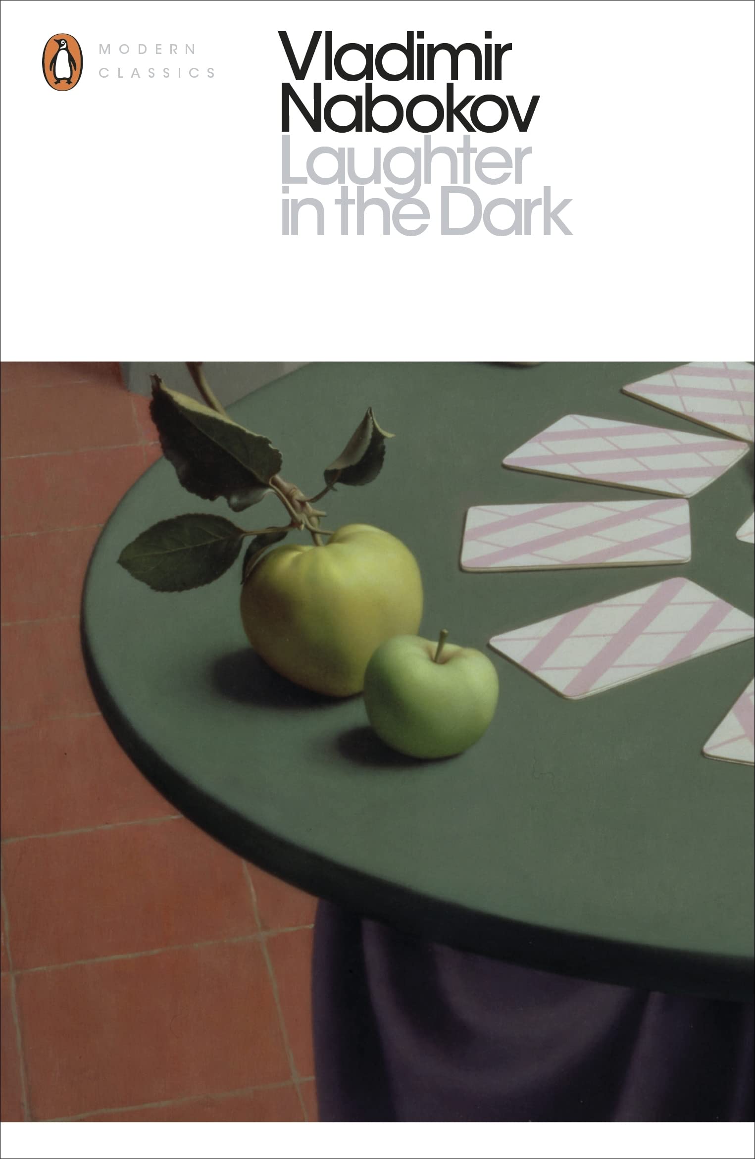 Laughter in the Dark (Penguin Modern Classics) Contemporary literature