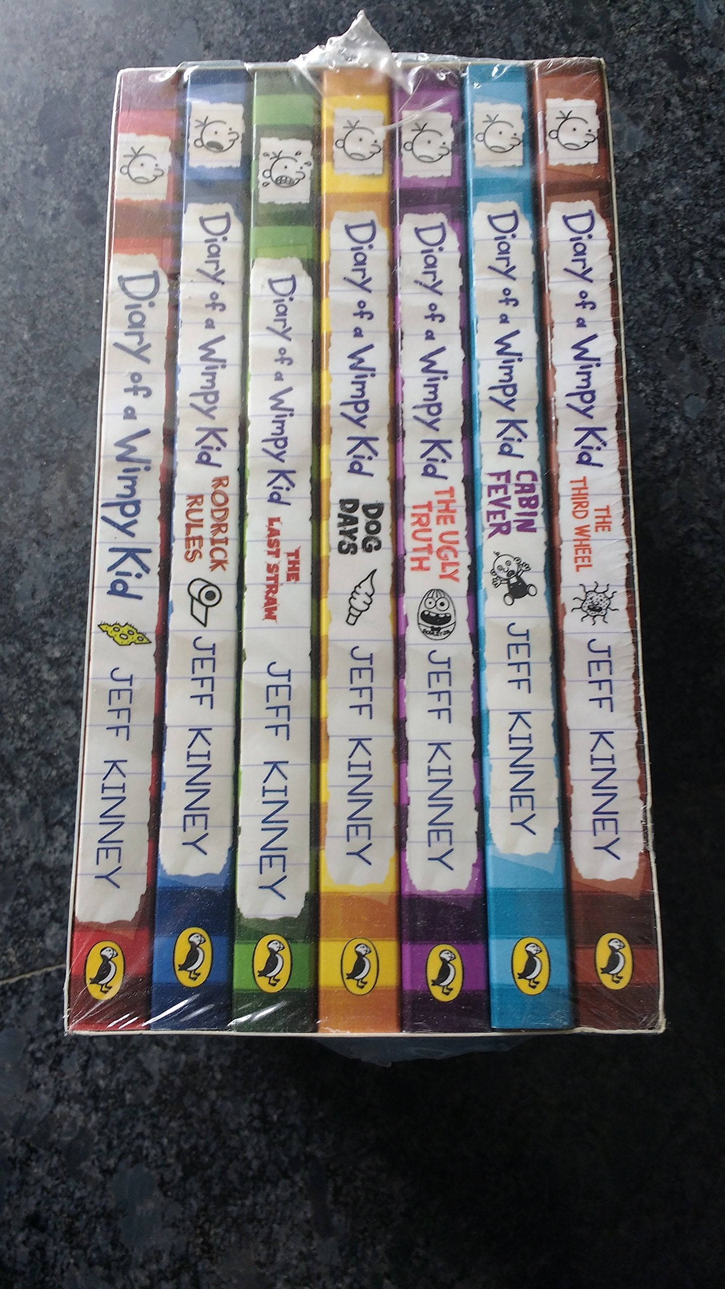 Diary of a Wimpy Kid 7 copy slipcase Novels & Short Stories