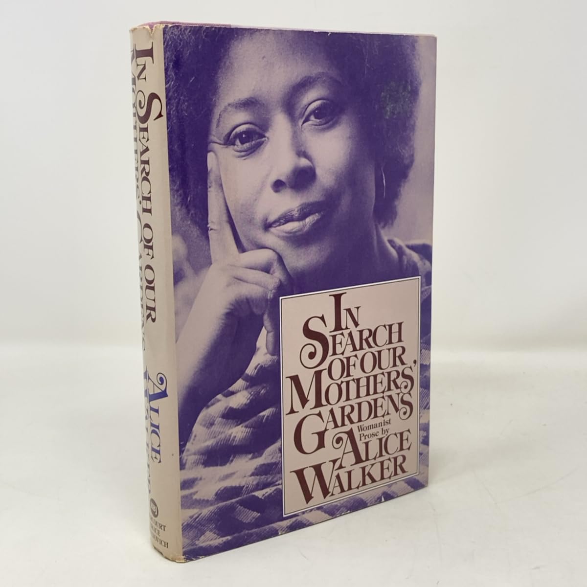 In Search of Our Mothers' Gardens: Womanist Prose Social Sciences