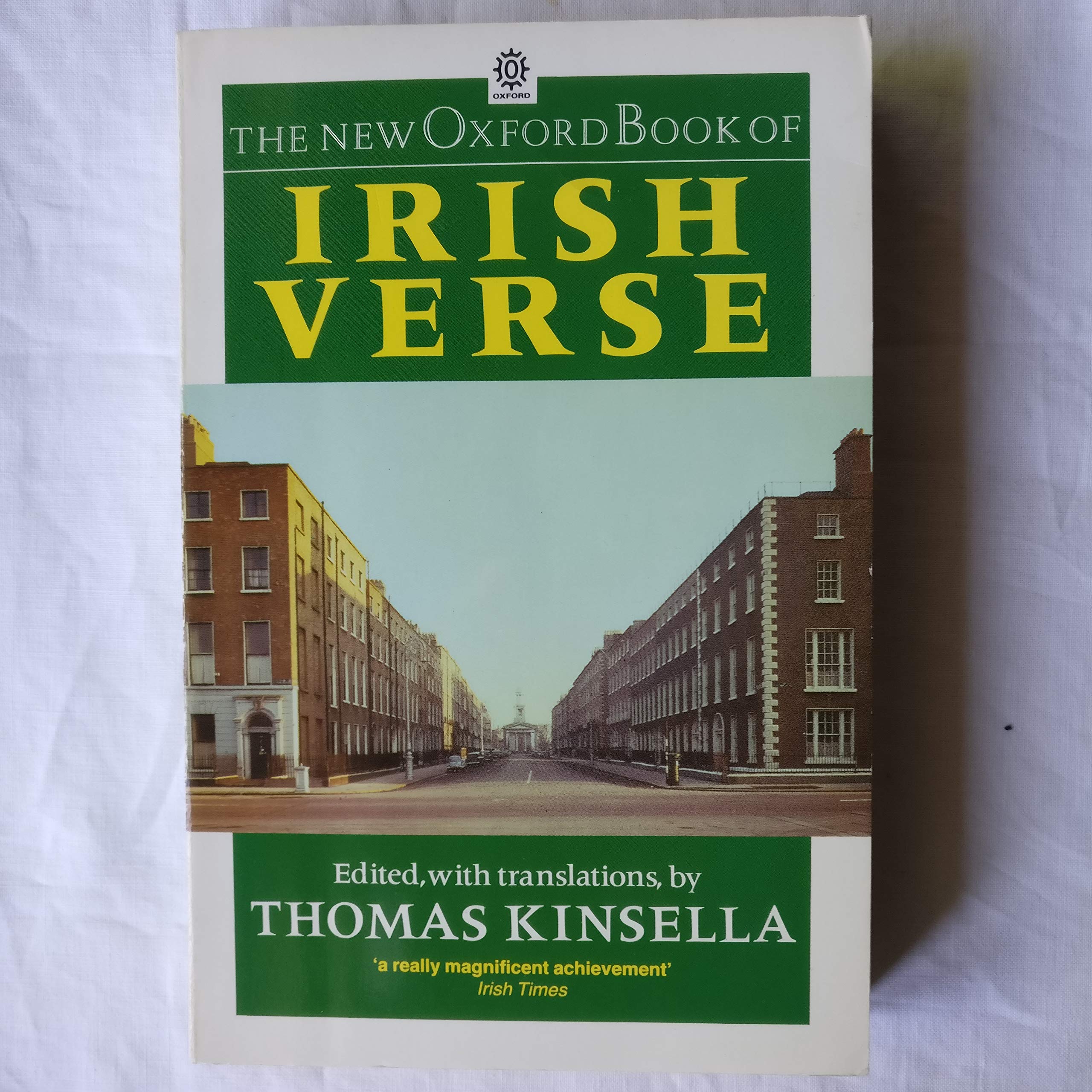 The New Oxford Book of Irish Verse (Oxford paperbacks) Poetry