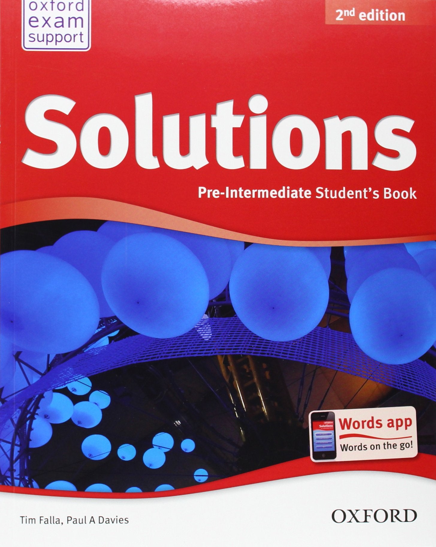 Solutions: Pre-Intermediate: Student's Book Foreign Languages ​​& Dictionaries