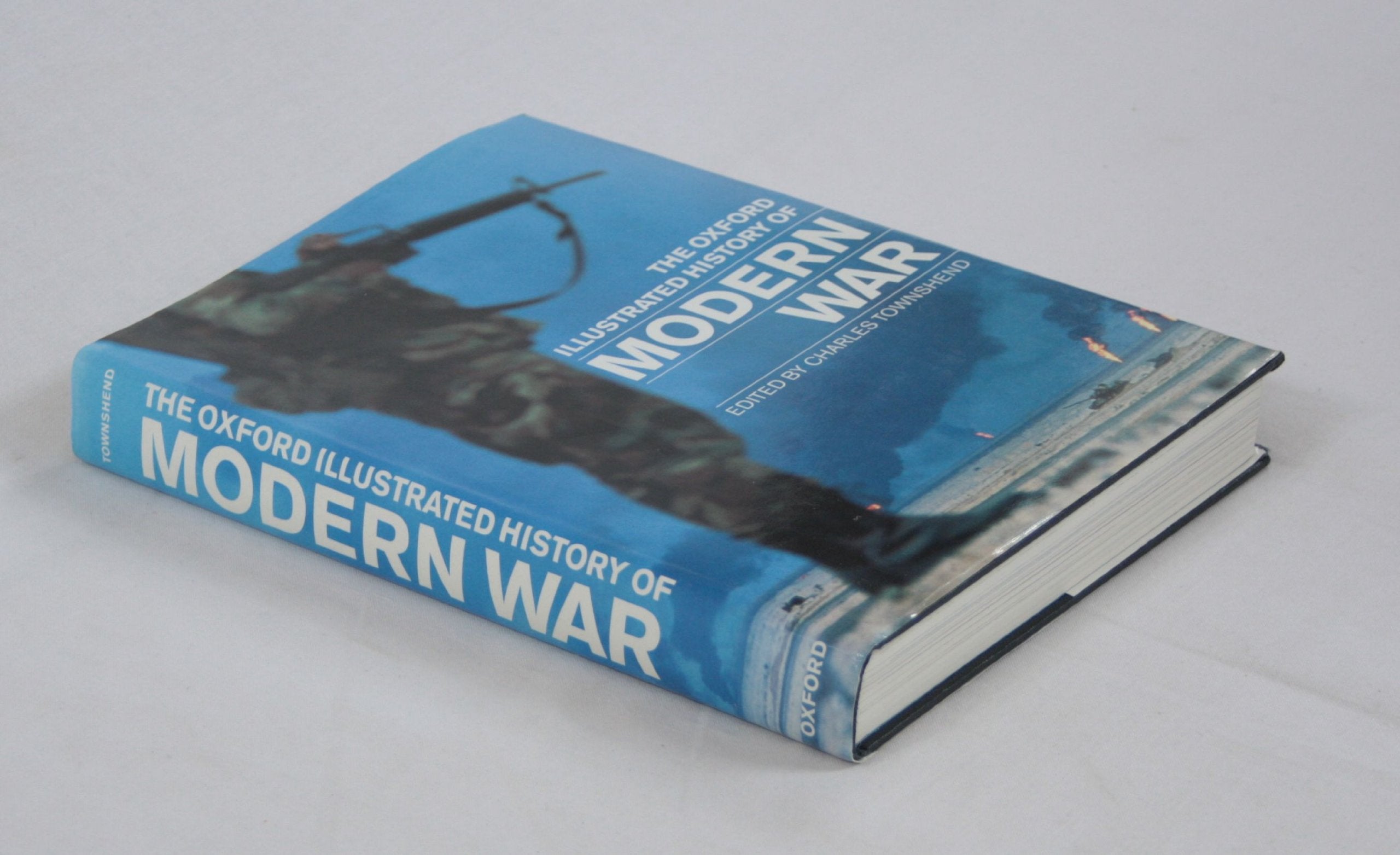 The Oxford Illustrated History of Modern War Social Sciences