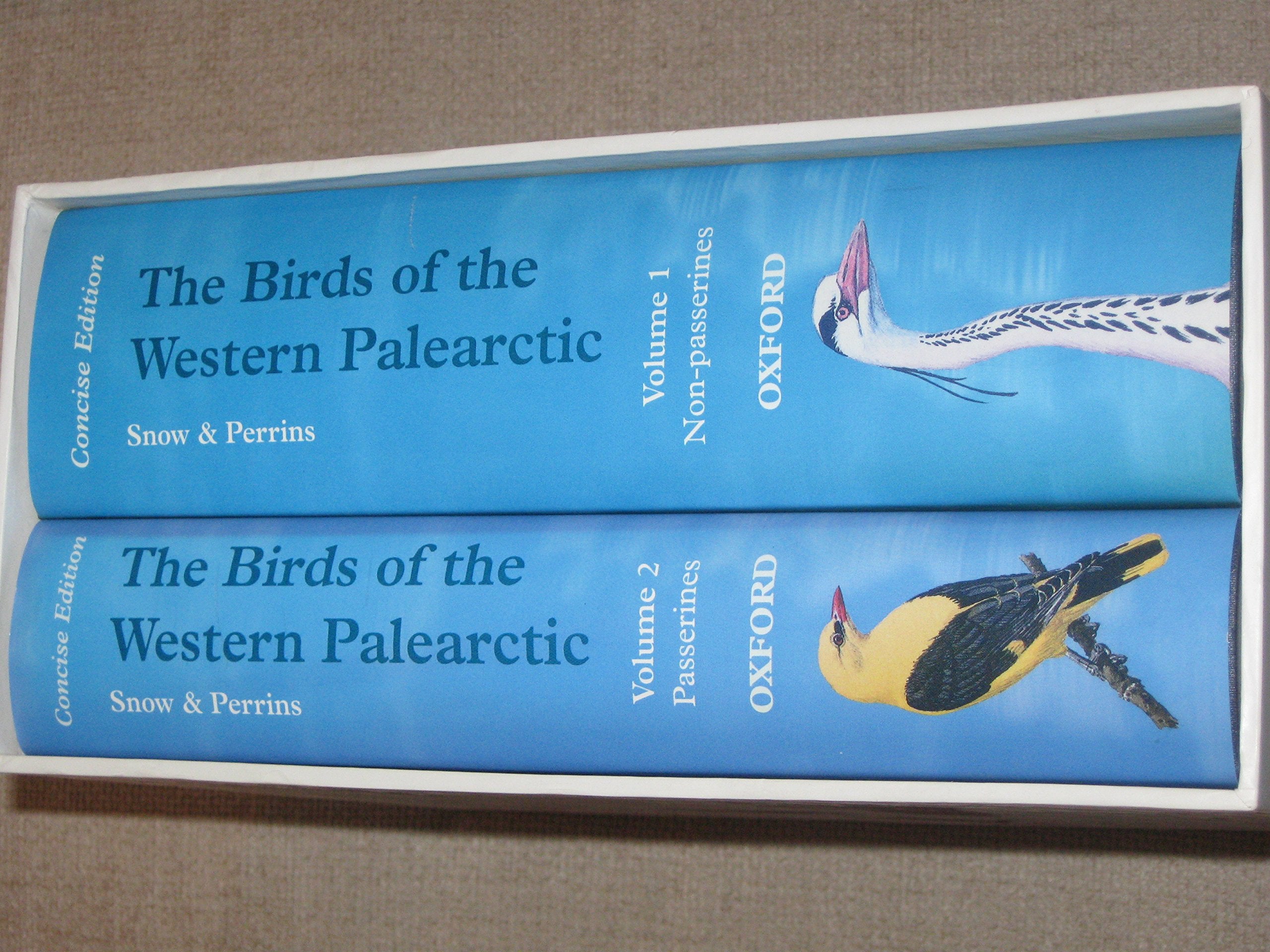 Birds of the Western Palearctic, 2 Volumes: Non-Passerines; Passerines. Concise Ed., based on 'The Handbook of the Birds of Europe, the Middle East, and North Africa Mathematics