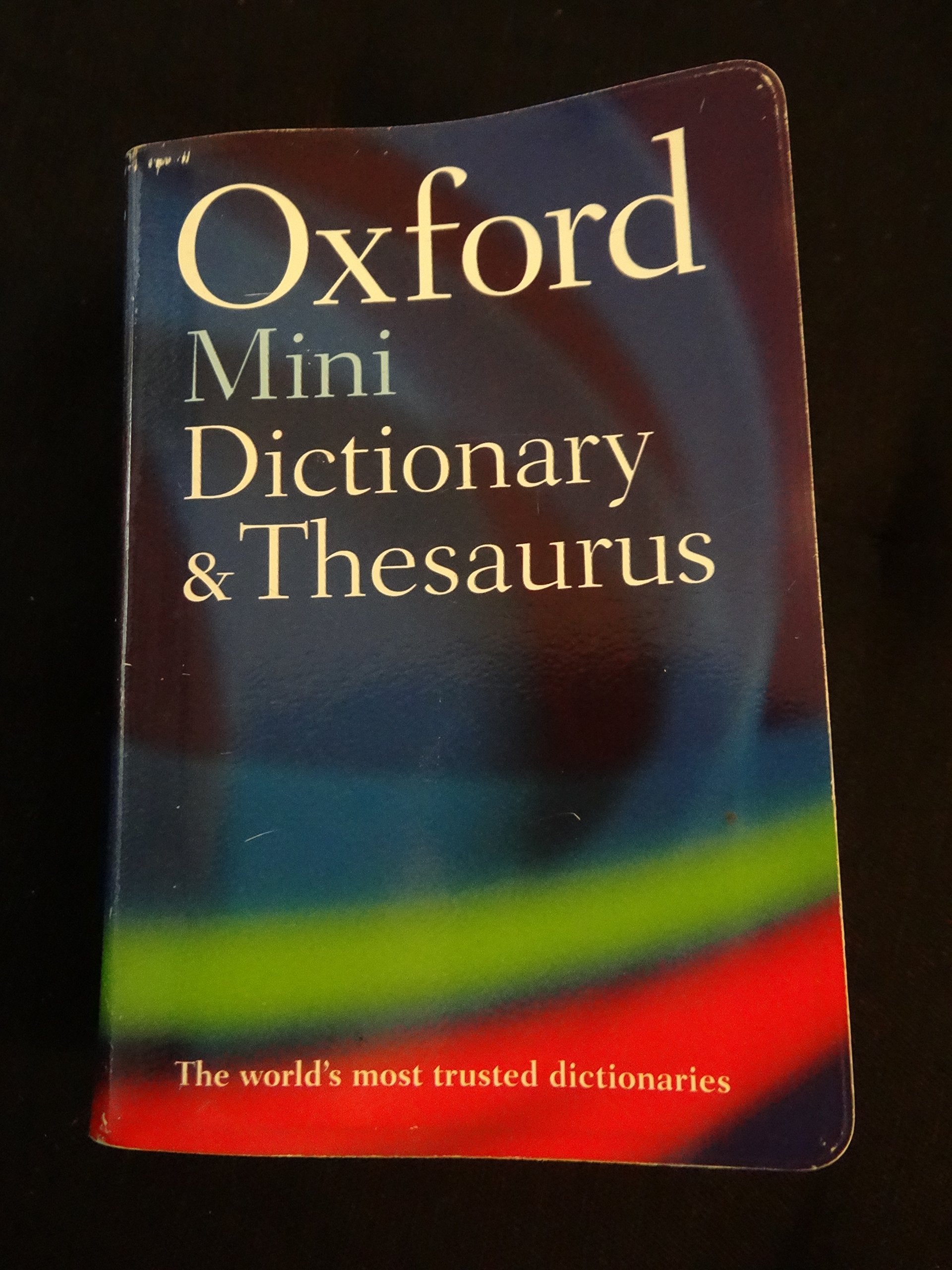 Oxford Mini Dictionary and Thesaurus General education