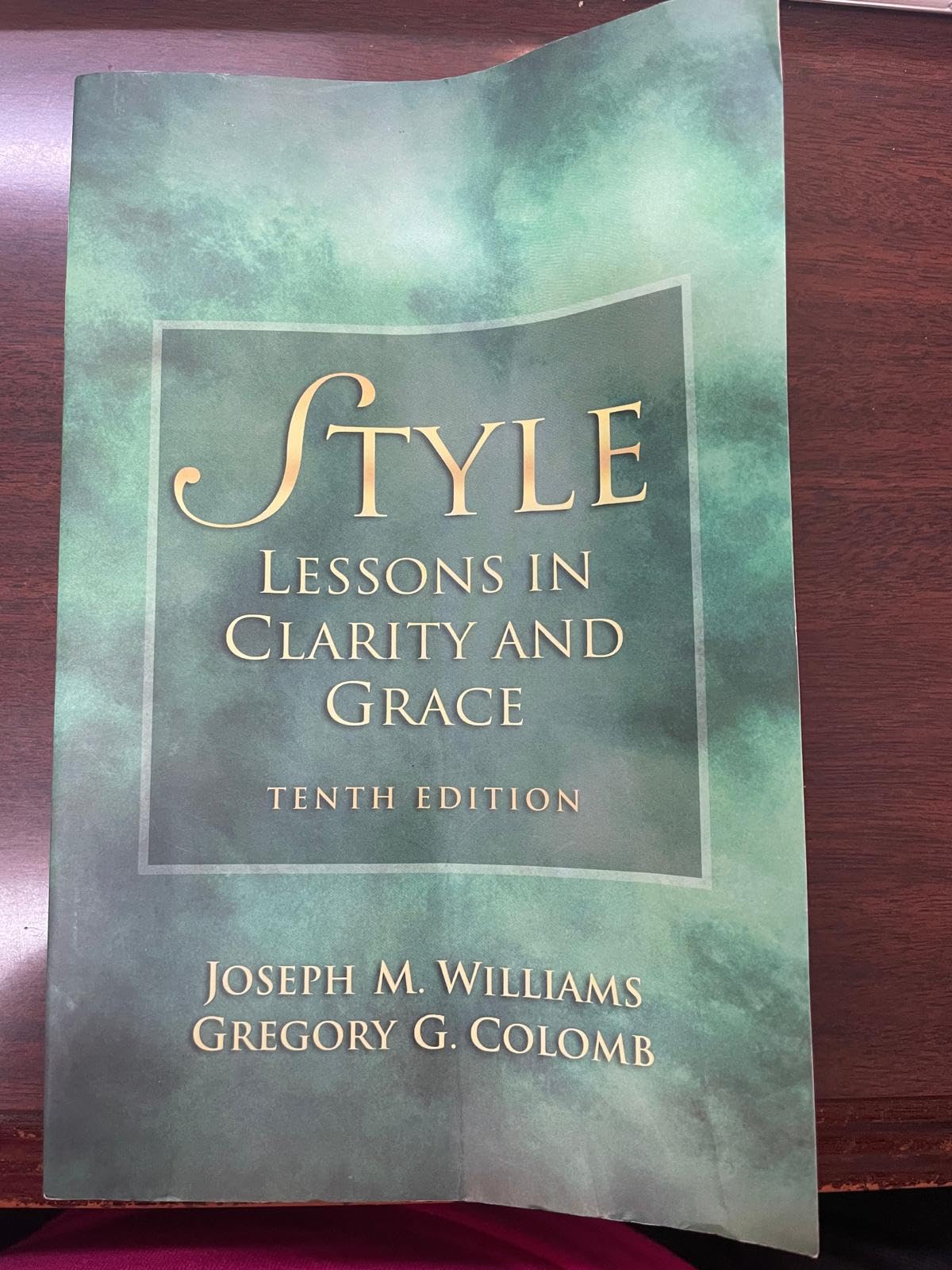 Style: Lessons in Clarity and Grace: United States Edition Media & Communication