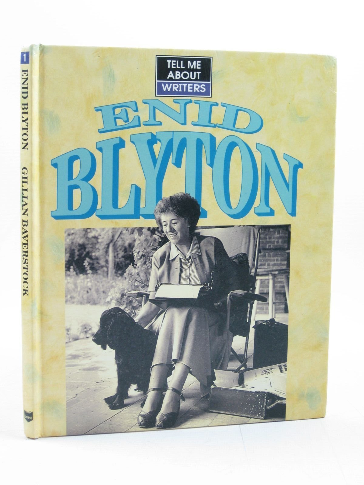 Enid Blyton (Tell Me About S., Band 1) Professional & Reference Books