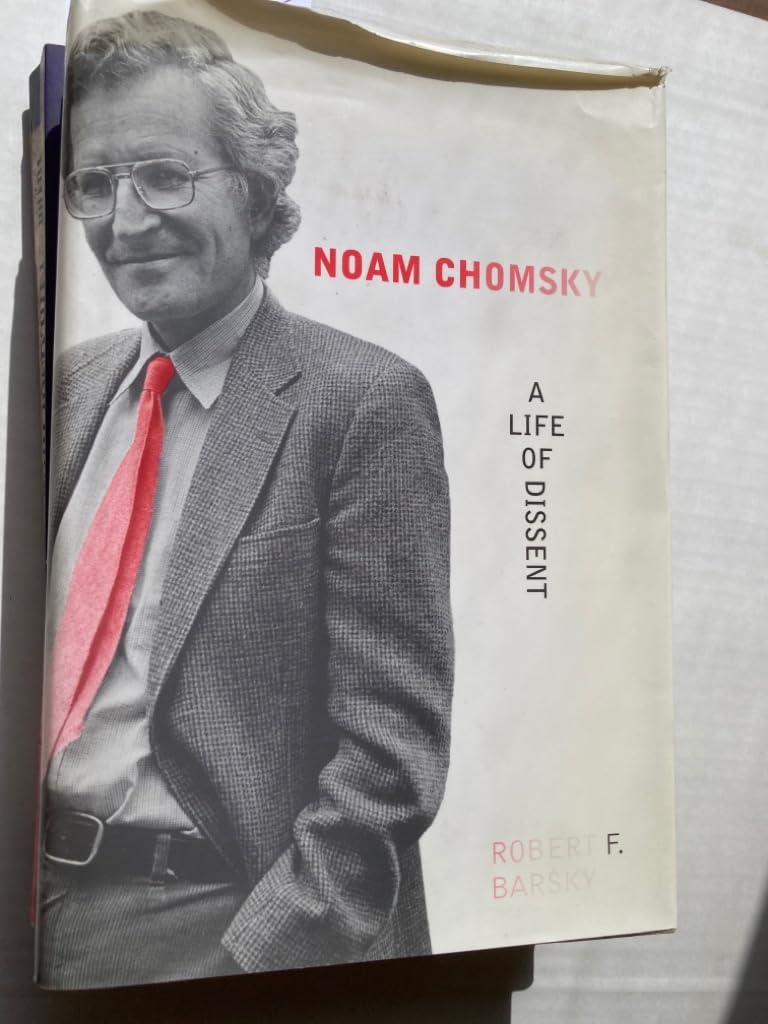 Noam Chomsky – A Life of Dissent book