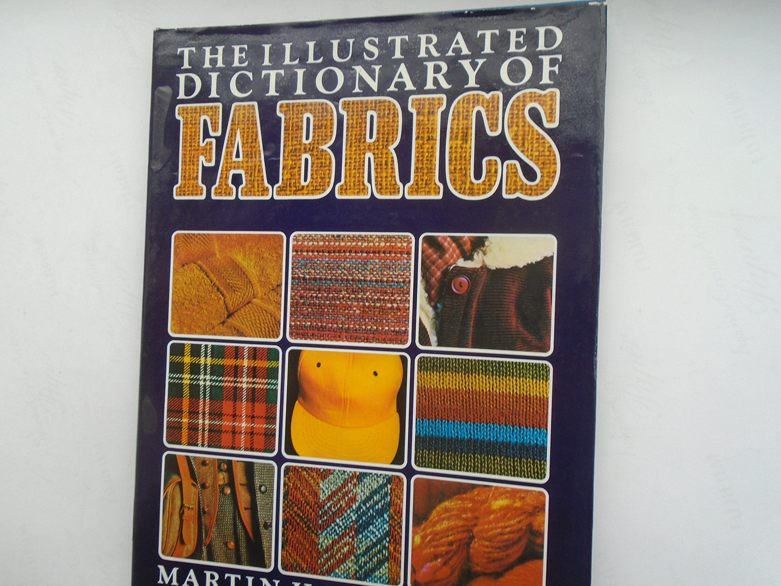 Illustrated Dictionary of Fabrics Books