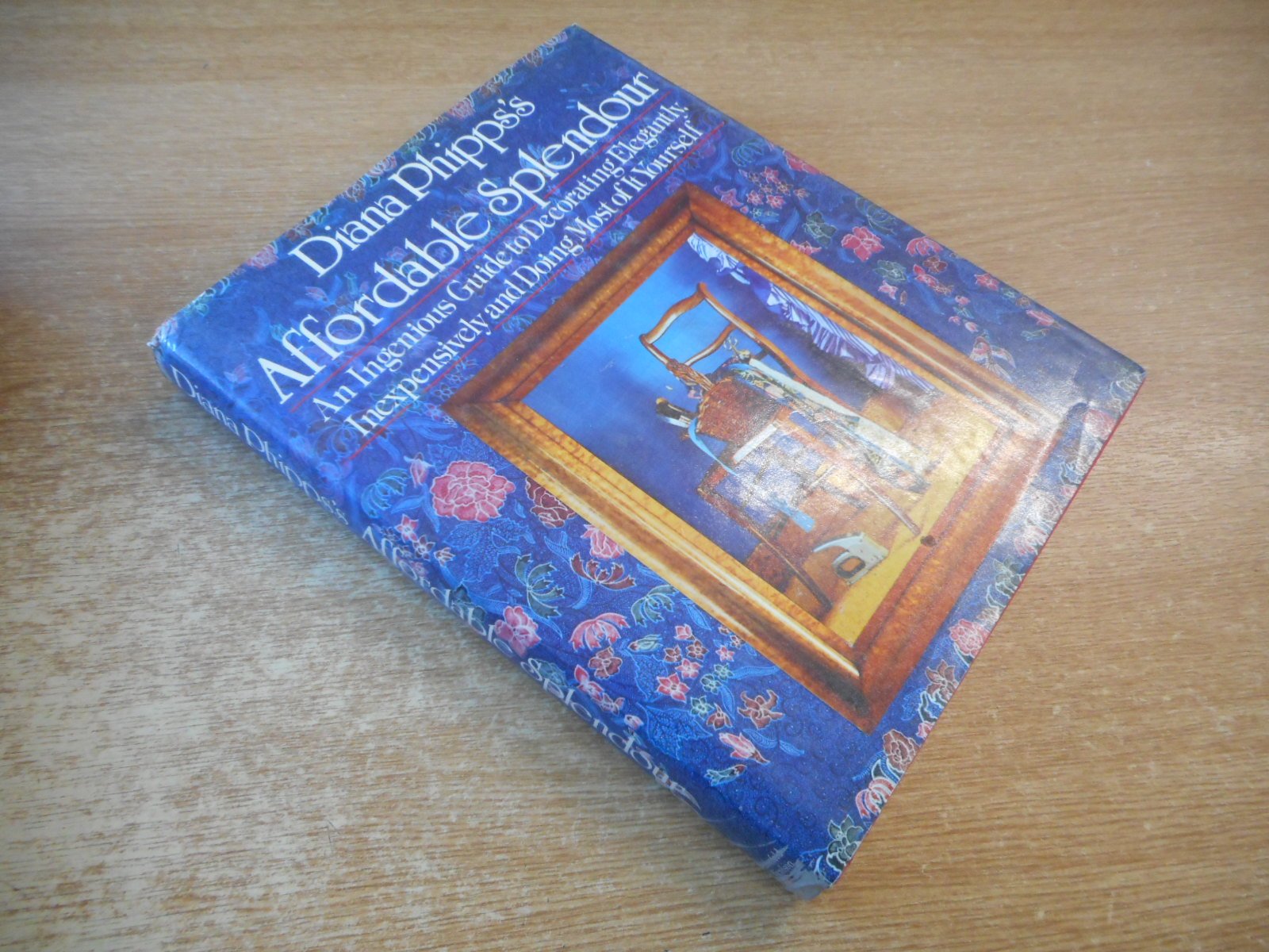 Affordable Splendour: Ingenious Guide to Decorating Elegantly, Inexpensively and Doing Most of it Yourself Books