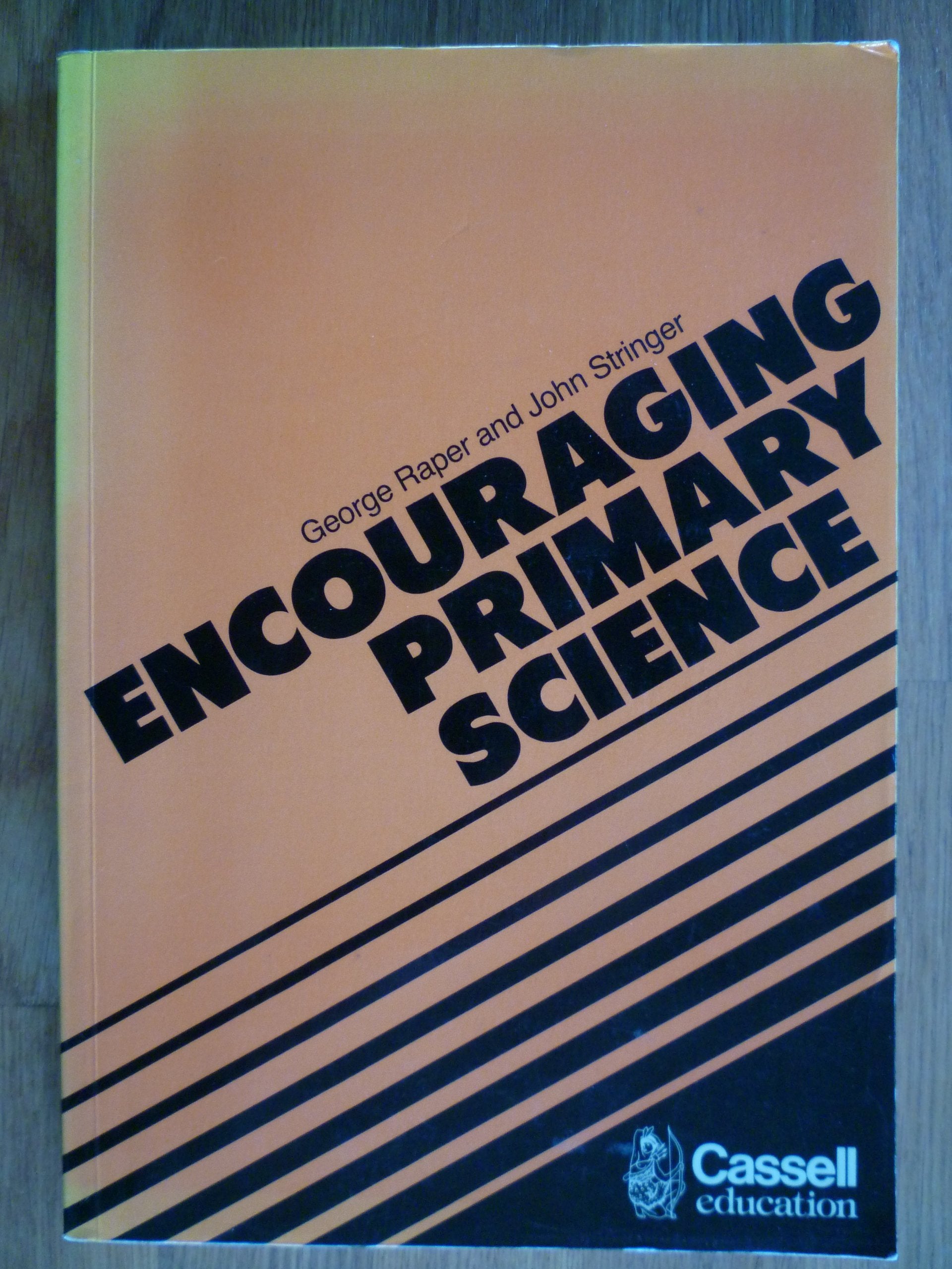 Encouraging Primary Science: An Introduction to the Development of Science in Primary Schools Social Sciences