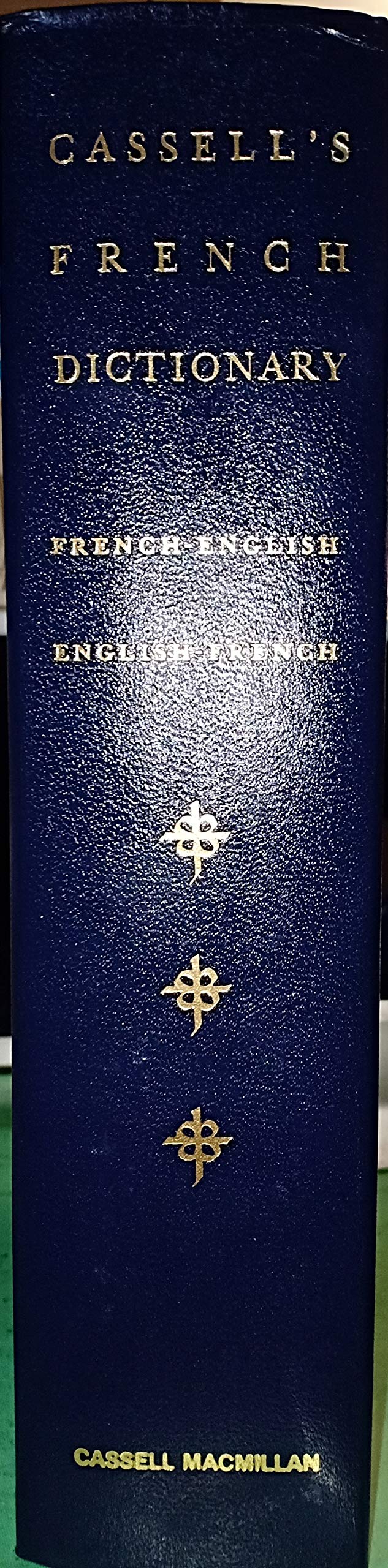 Cassell's French-English, English-French Dictionary book
