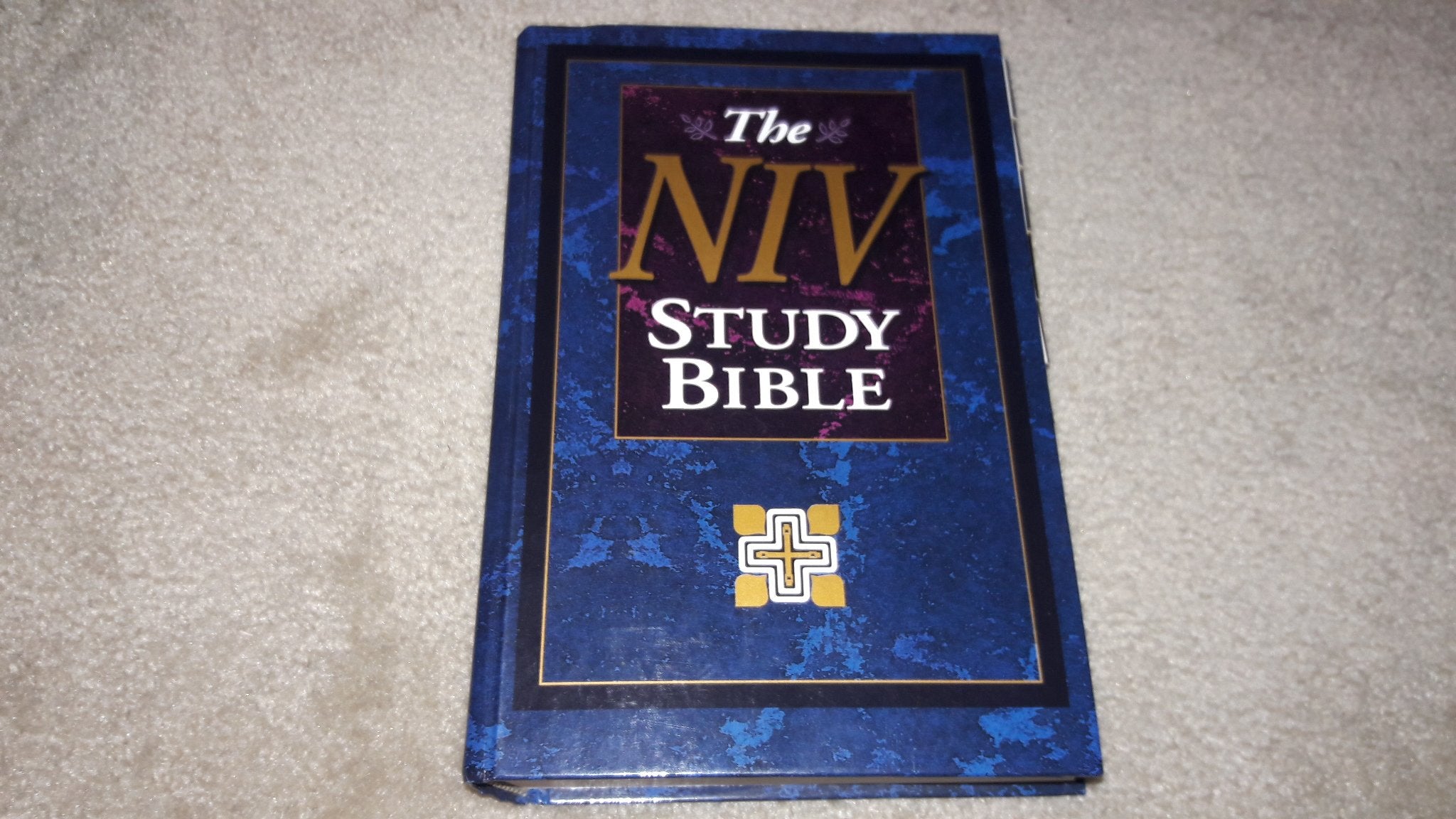Holy Bible: The Niv Study Bible/Standard Size Religion & Esotericism