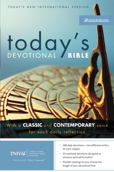 Todays Devotional Bible: With a Classic And Contemporary Voice for Each Daily Reflection Religion & Esotericism