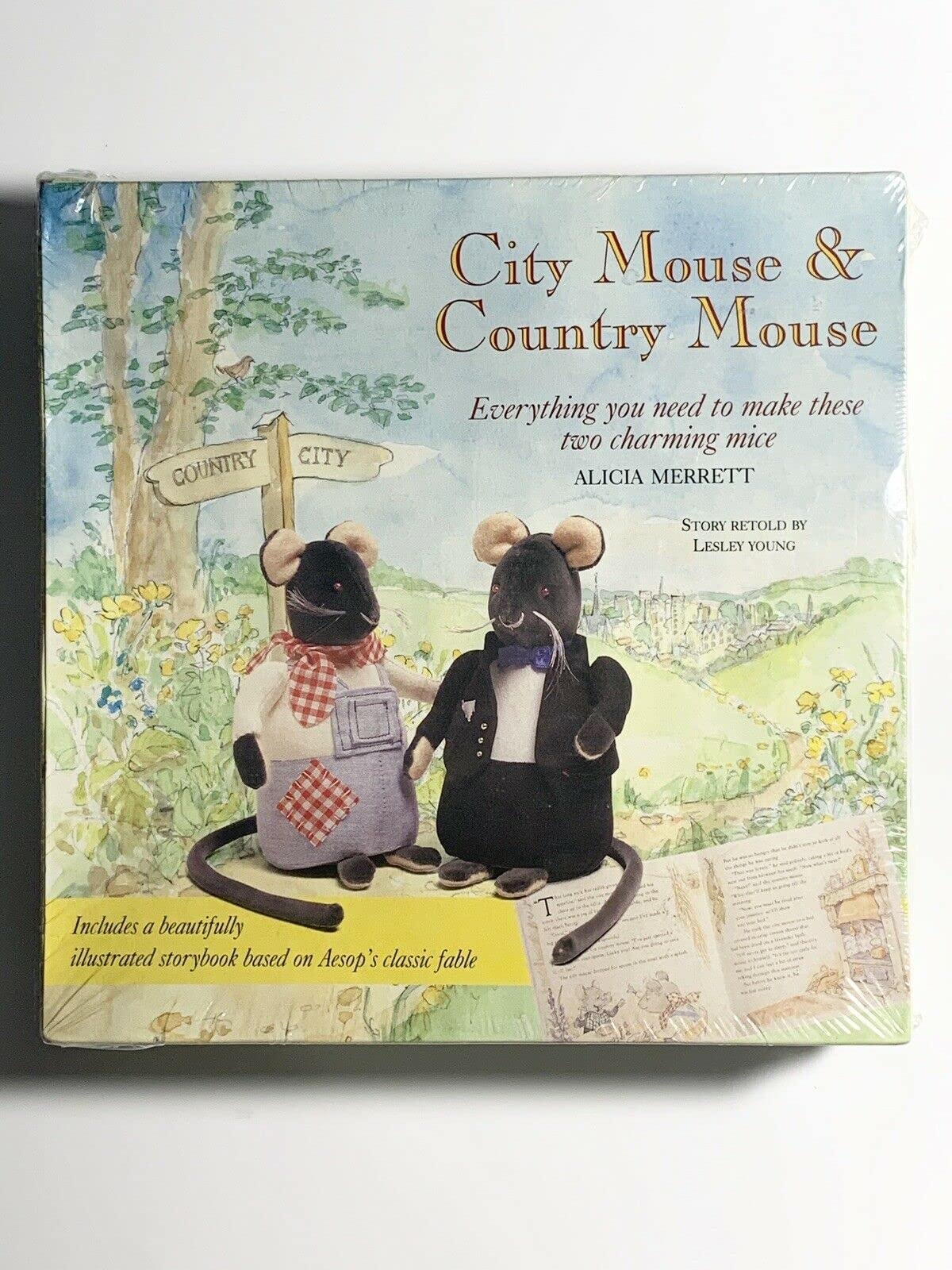 City Mouse and Country Mouse: Everything You Need to Make These Two Charming Mice Hobbies & Crafts