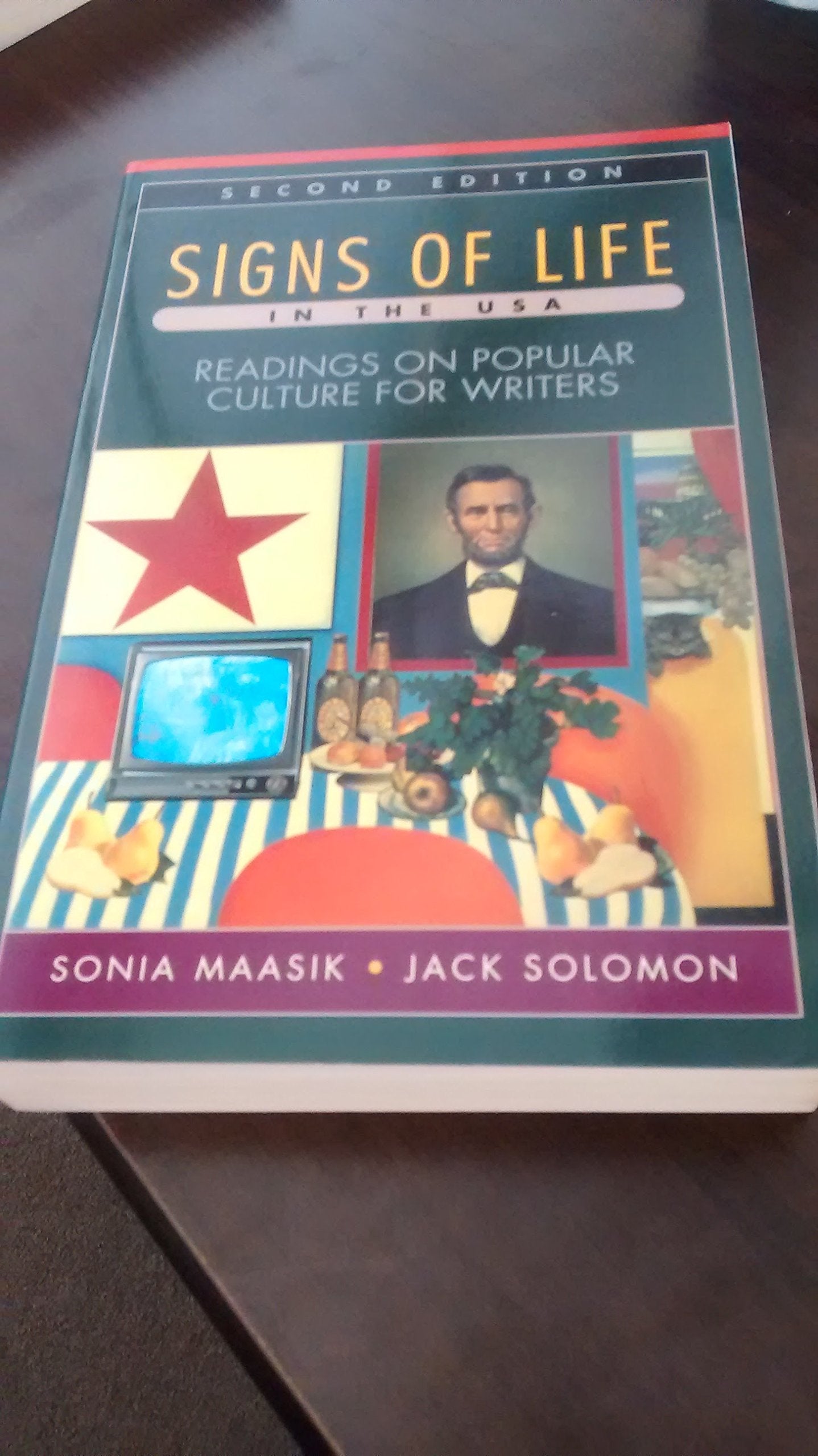 Signs of Life in the U.S.A.: Readings on Popular Culture for Writers Media & Communication