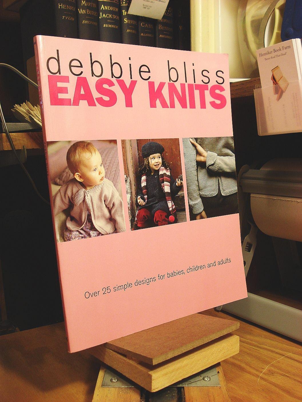 Easy Knits: Over 25 Simple Designs for Babies, Children and Adults Hobbies & Crafts