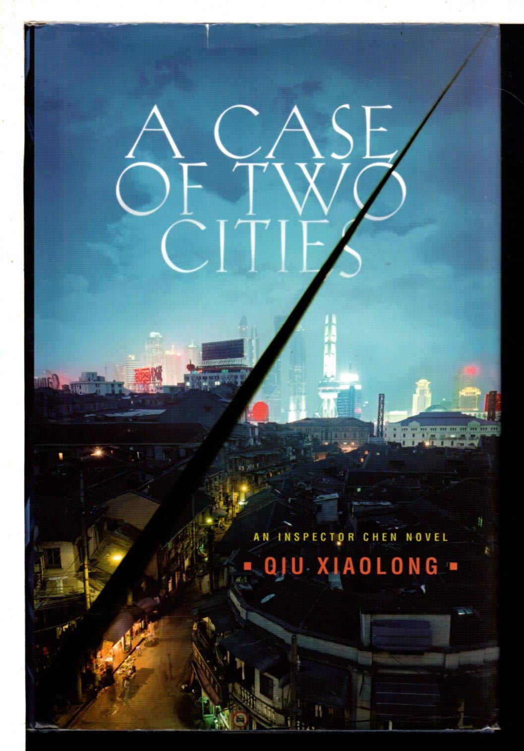 A Case of Two Cities: An Inspector Chen Novel Detective & CSI