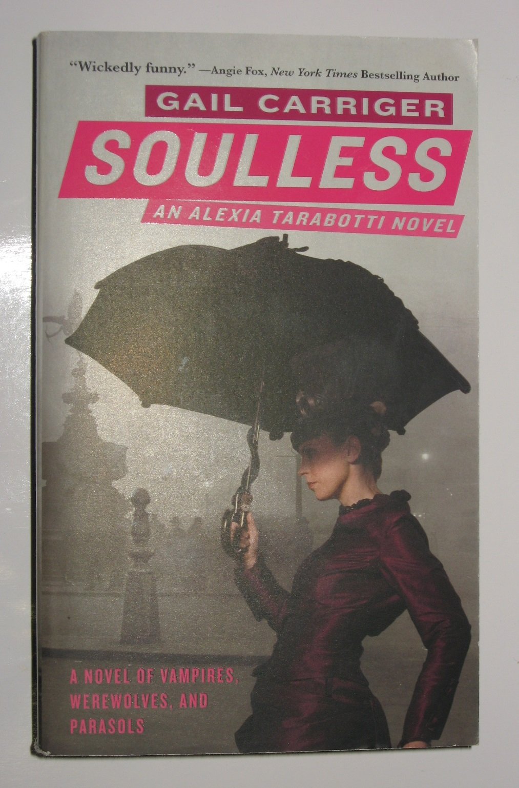 Parasol Protectorate 01. Soulless Historical Fiction