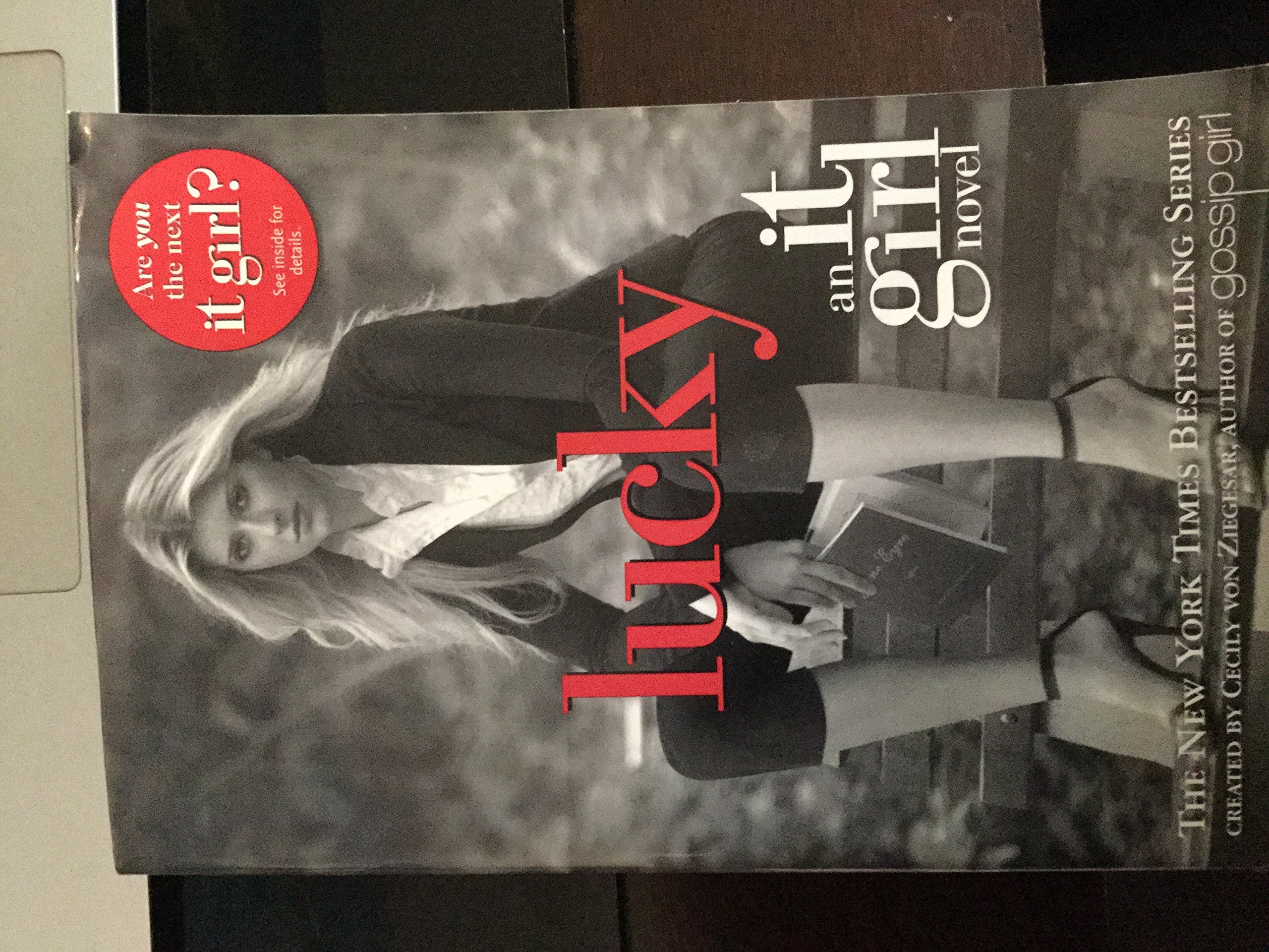 Lucky: An It Girl Novel (It Girl, 5, Band 5) Fiction