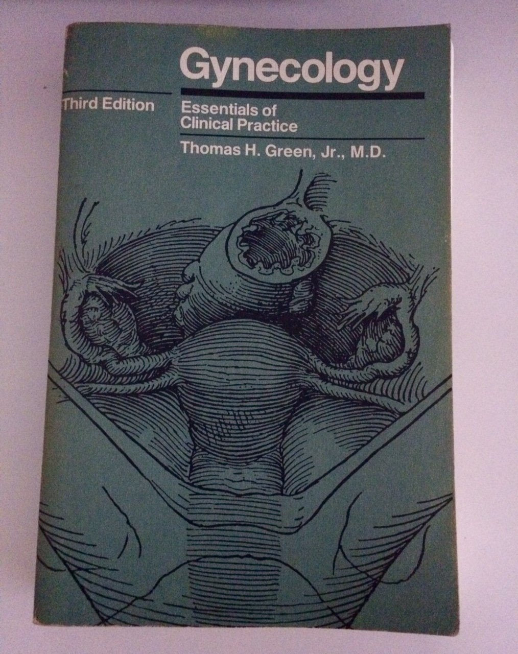 Gynecology: Essentials of clinical practice (Little, Brown's paperback book series) Books