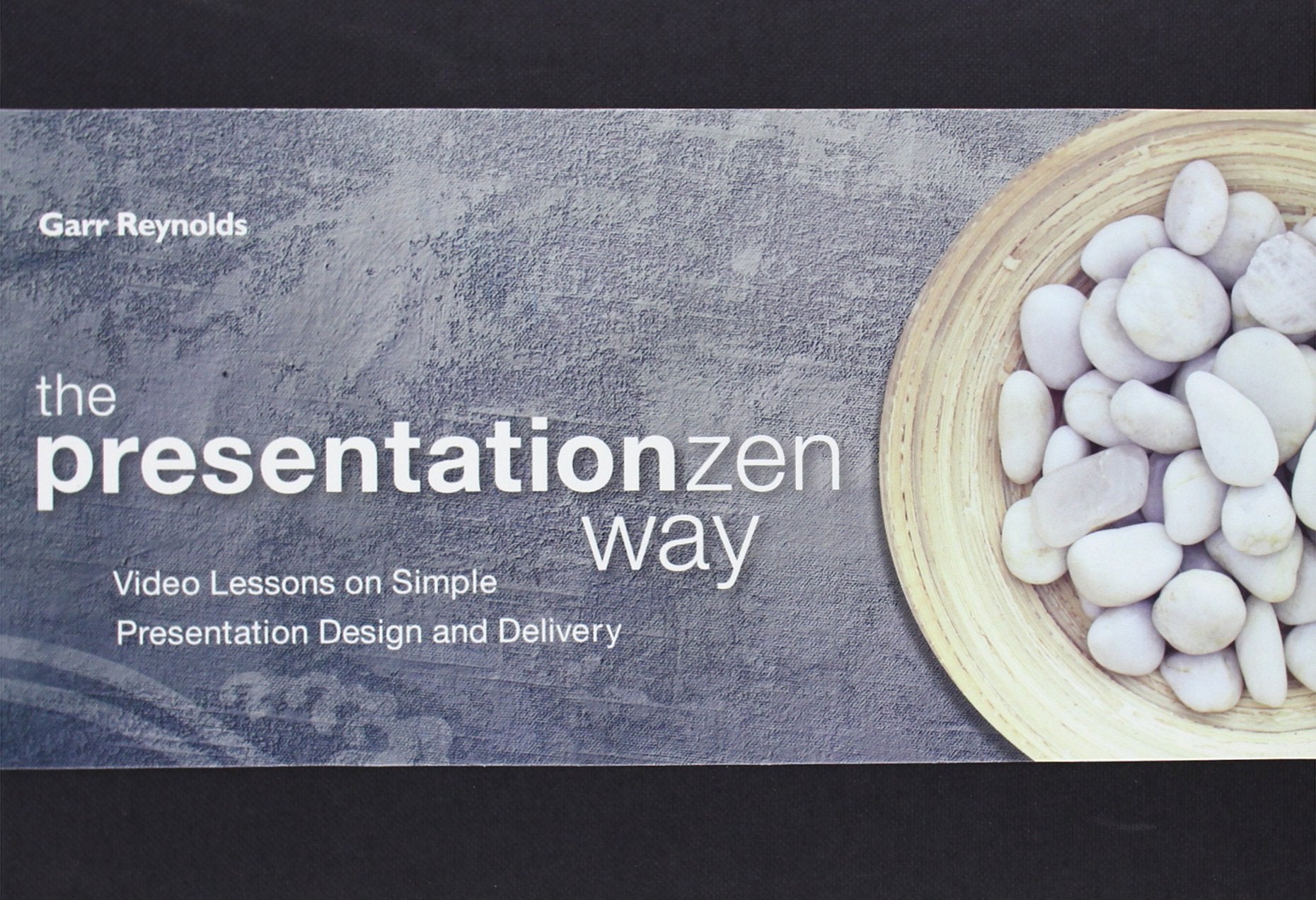 The Presentation Zen Way: Video Lessons on Simple Presentation Design and Delivery (Voices That Matter) Media & Communication