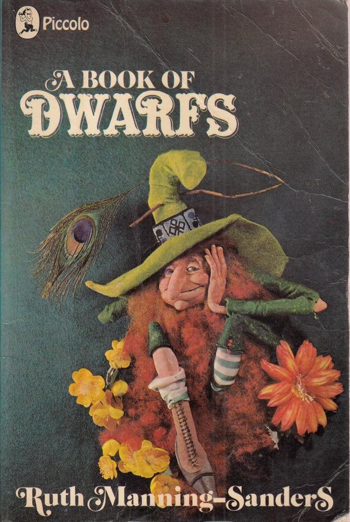 A Book of Dwarfs (Piccolo Books) Books