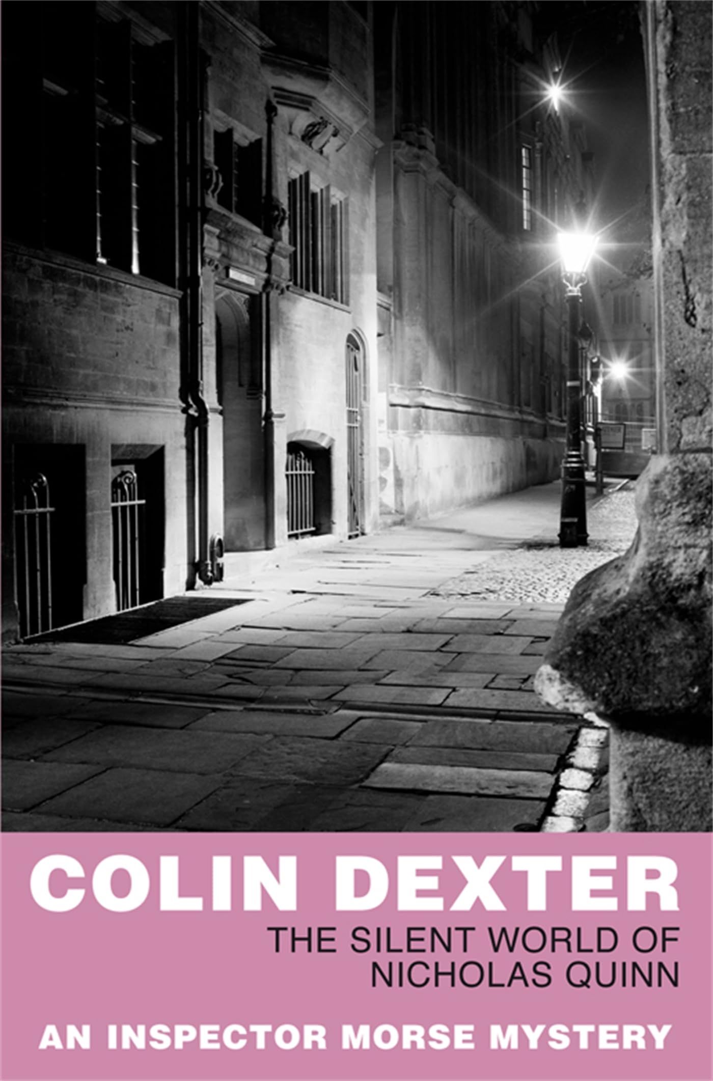 The Silent World of Nicholas Quinn (Inspector Morse Mysteries) Contemporary literature
