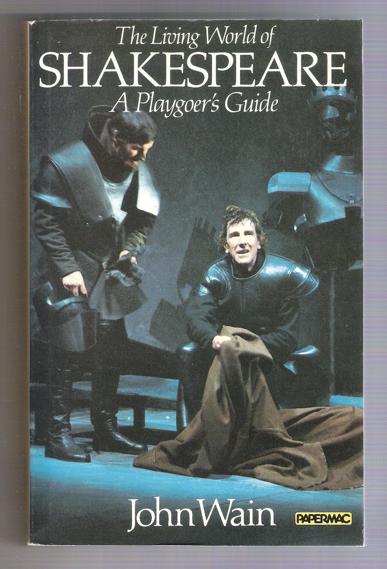 Living World of Shakespeare (Papermacs S.) Books